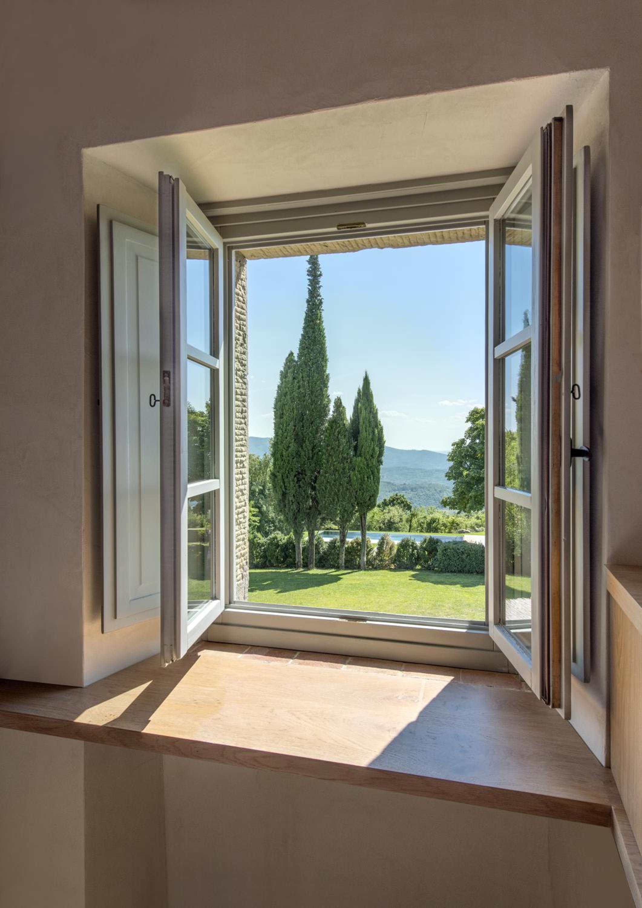 Double or Twin Room with City View photo 2