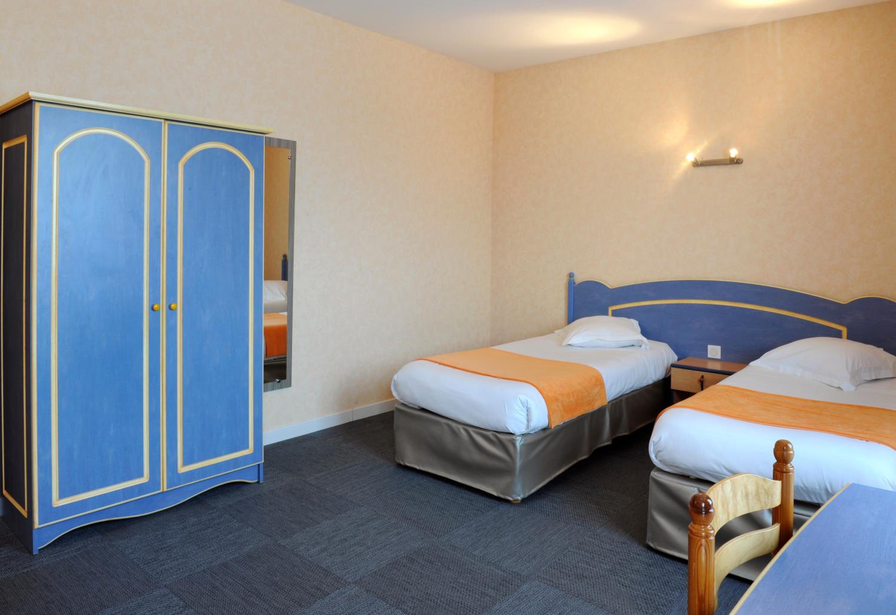 Twin Room - Photo 4