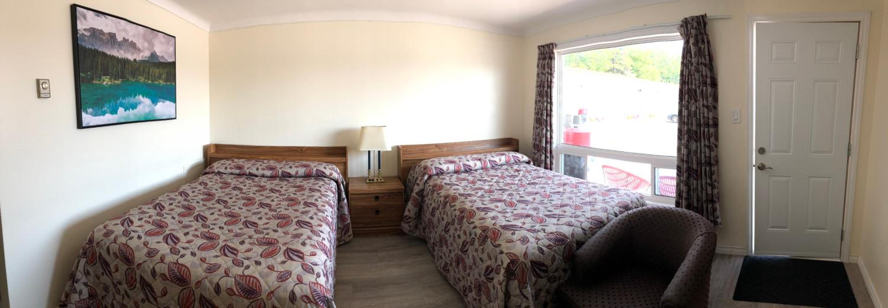 Double Room - Photo 12