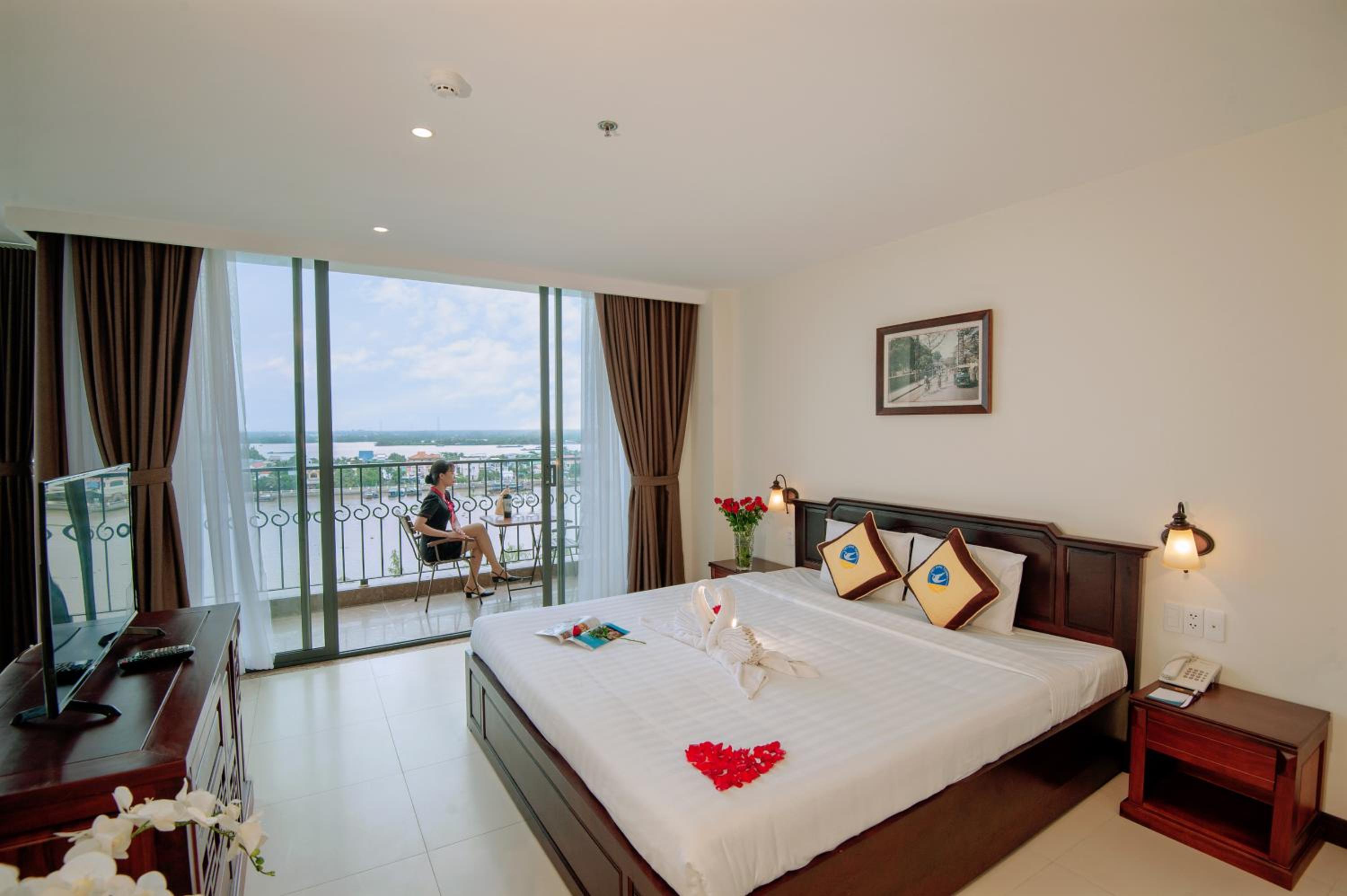 Suite with Balcony photo 1