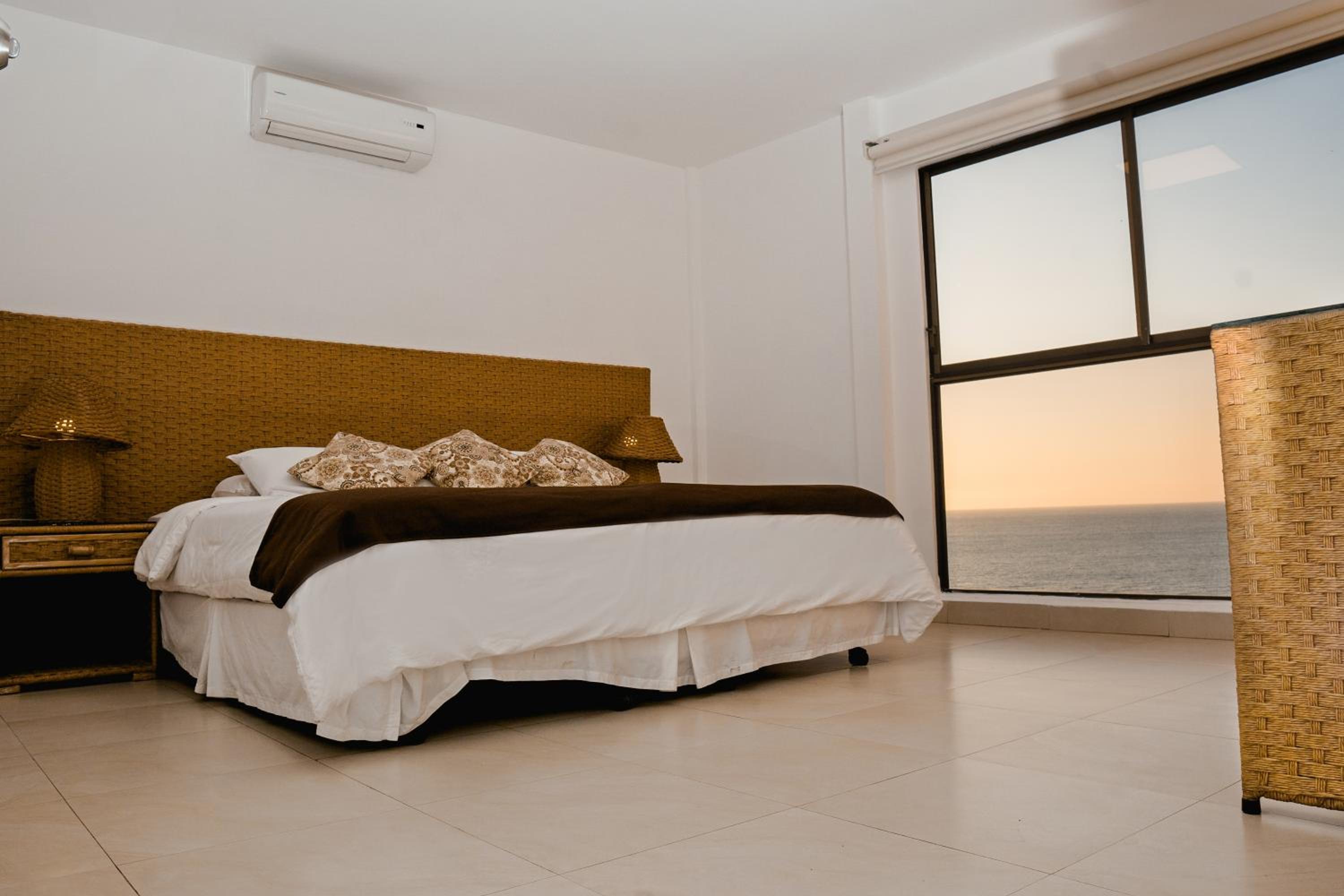 Standard Double Room photo 3