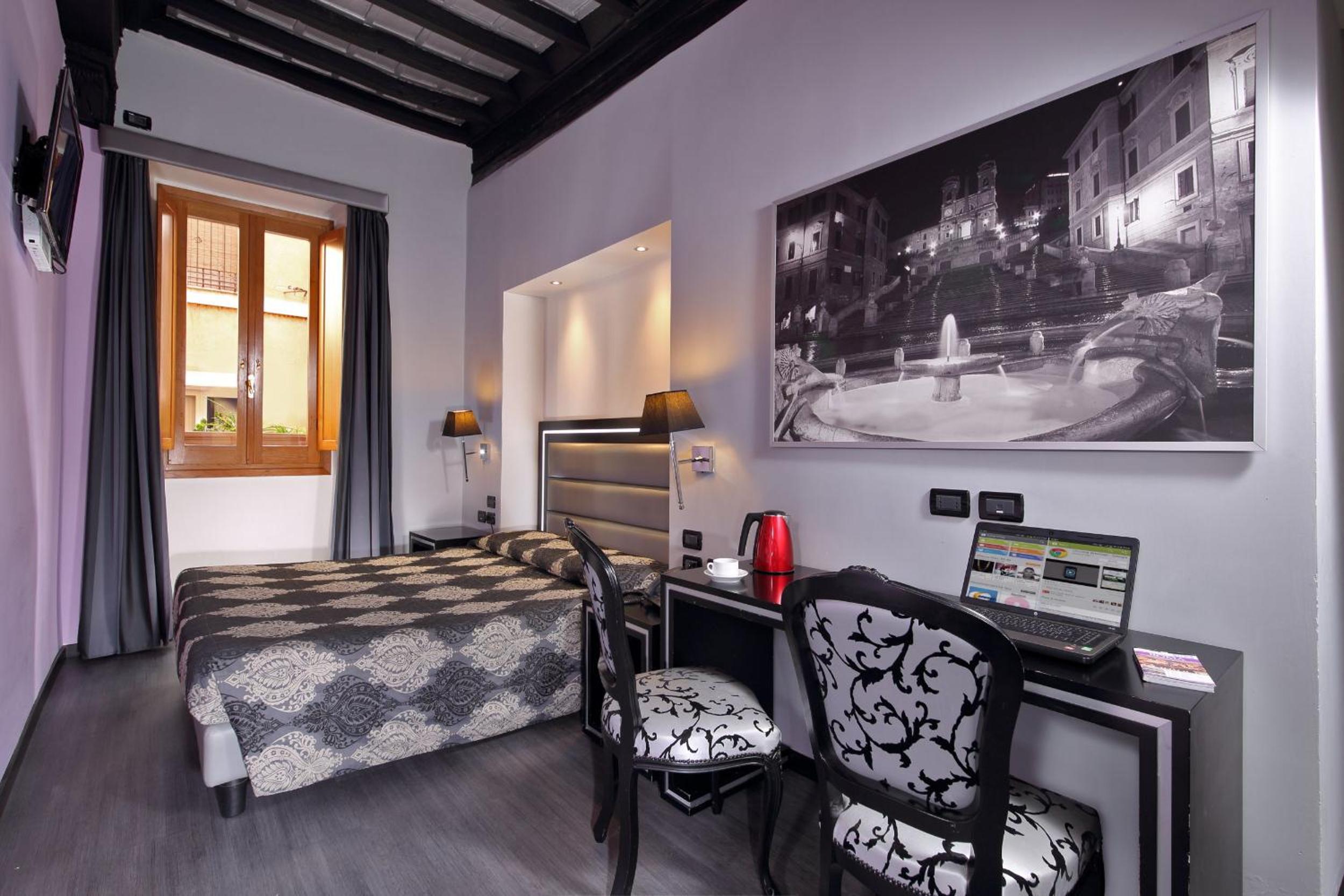 Deluxe Double or Twin Room photo 3