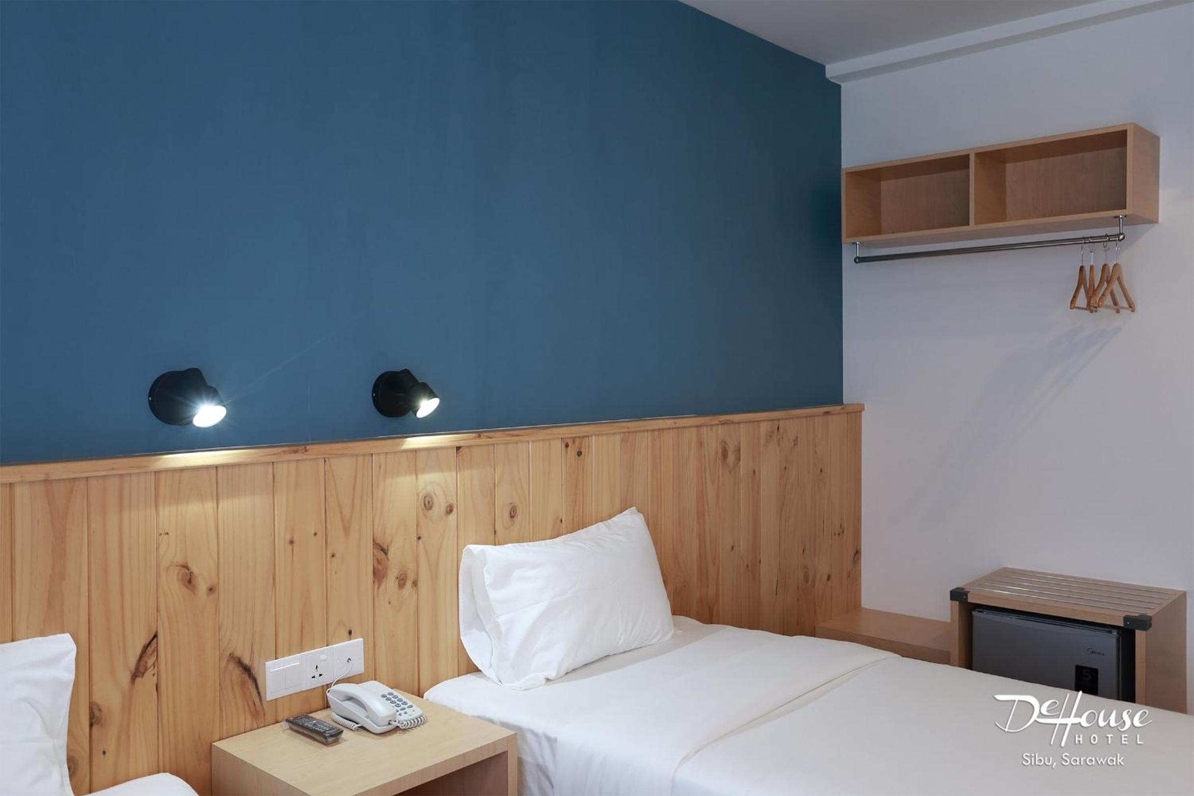 Deluxe Twin Room photo 3