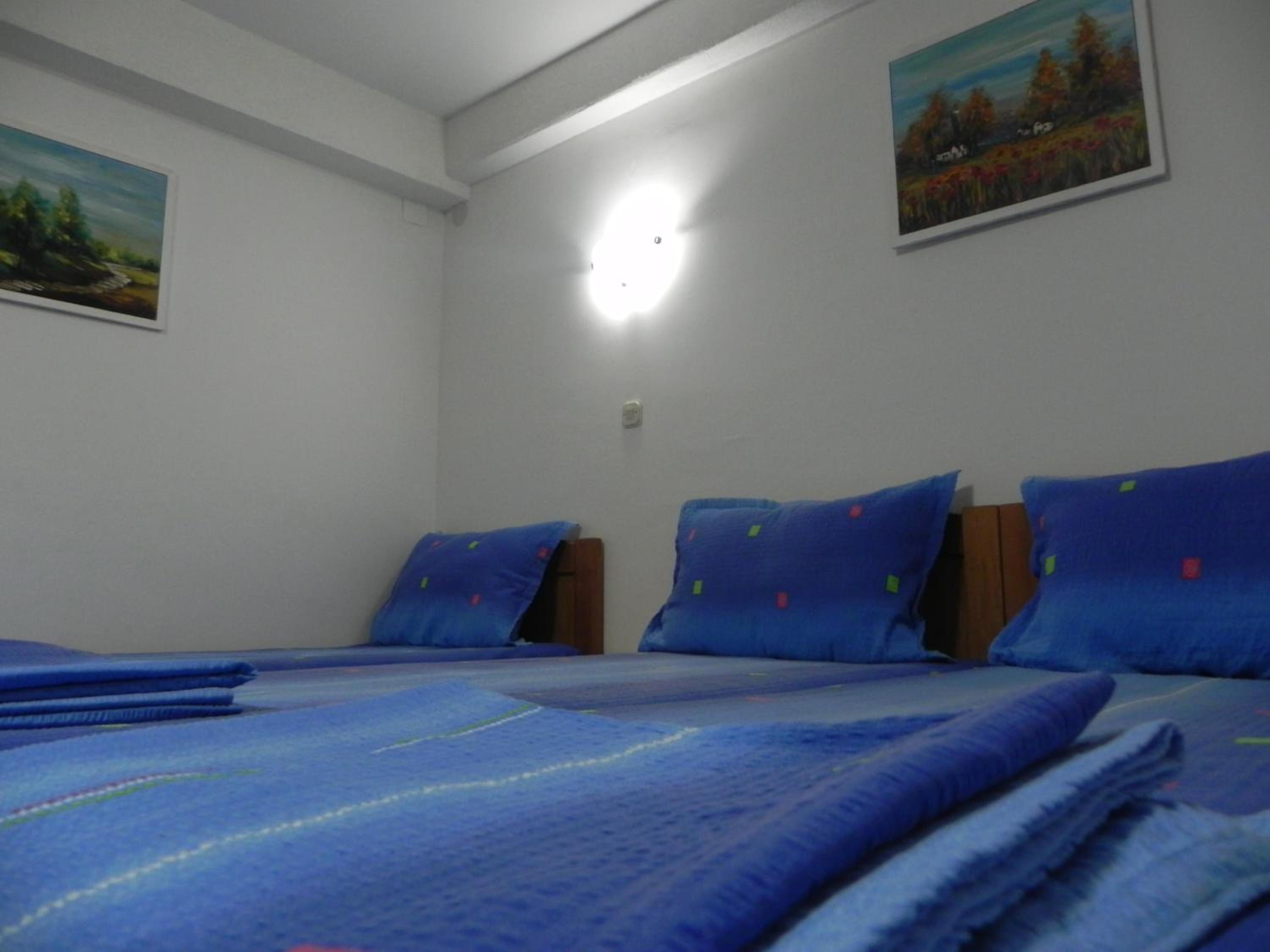 Studio (4 Adults)