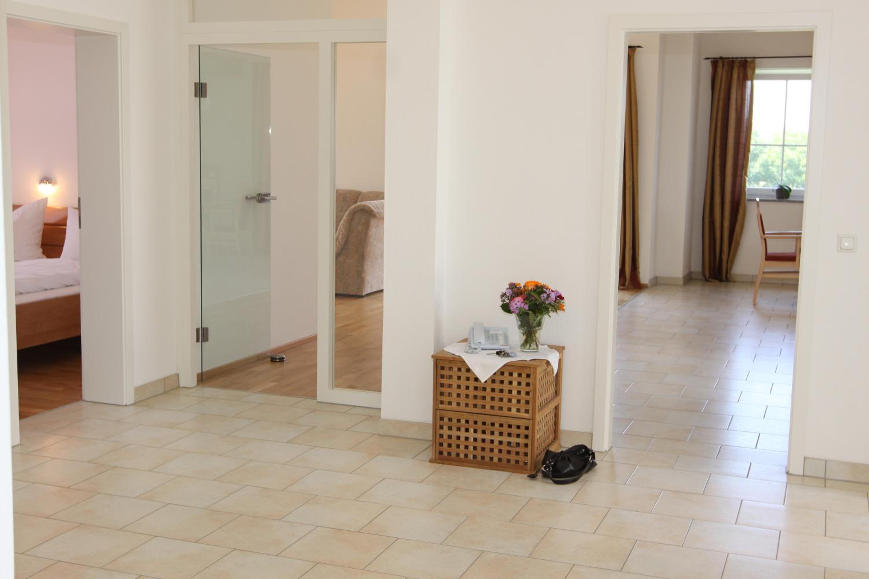 Apartment with Balcony photo 3