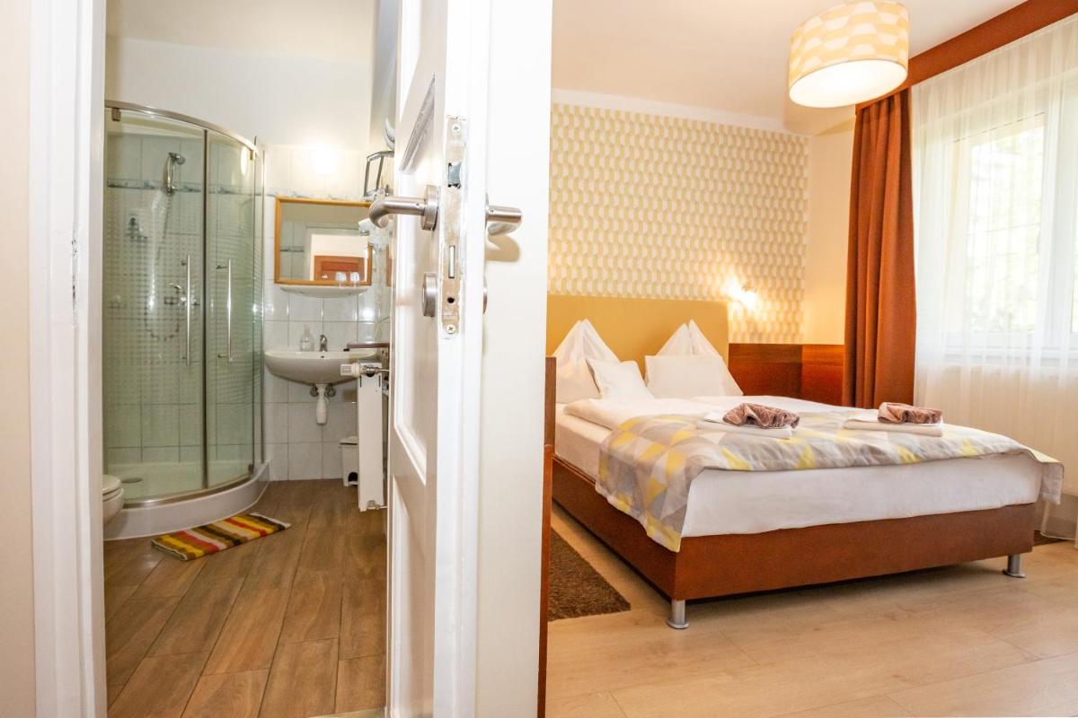 Double Room photo 1