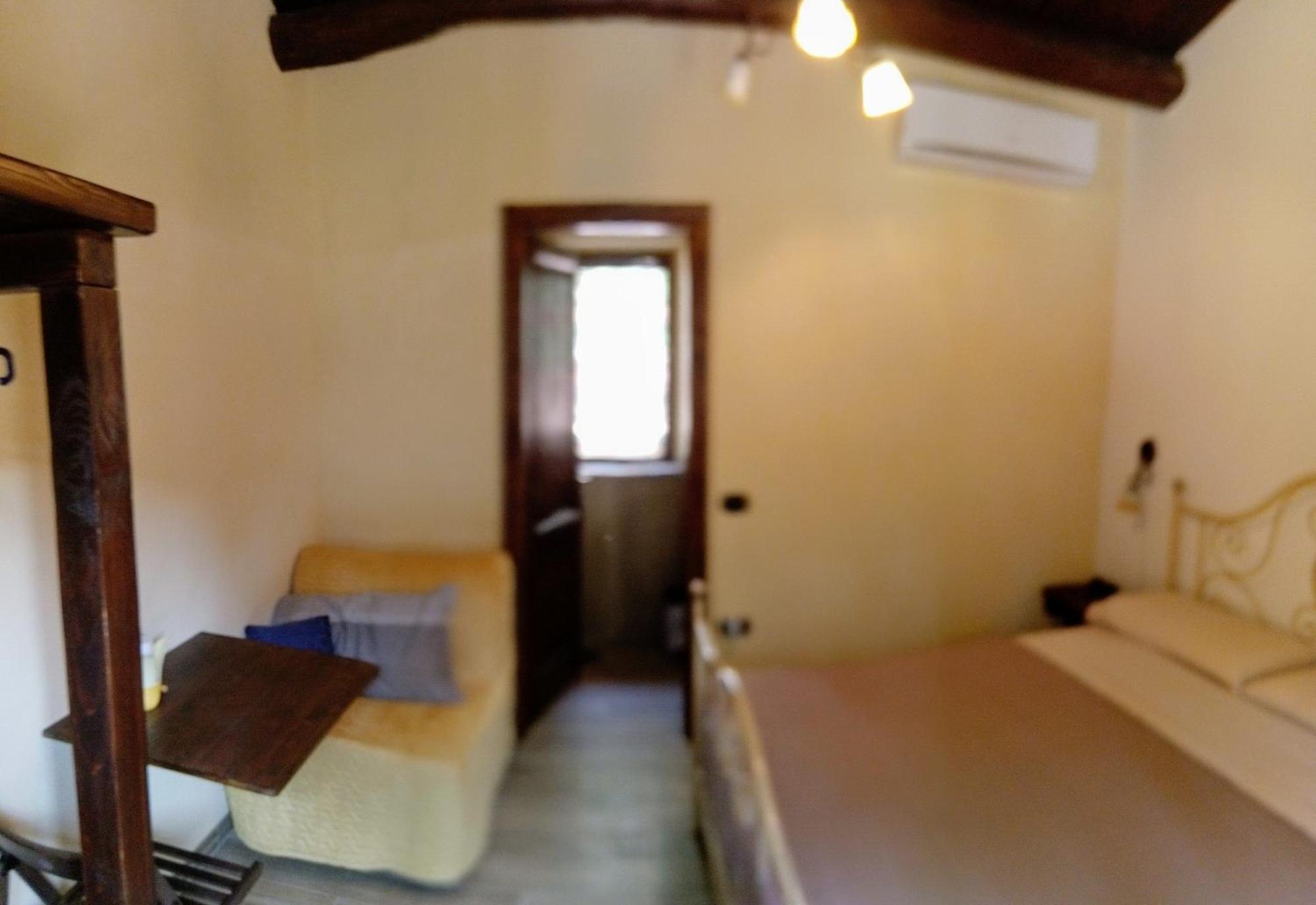 Deluxe Room (2 Adults + 1 Child) photo 2
