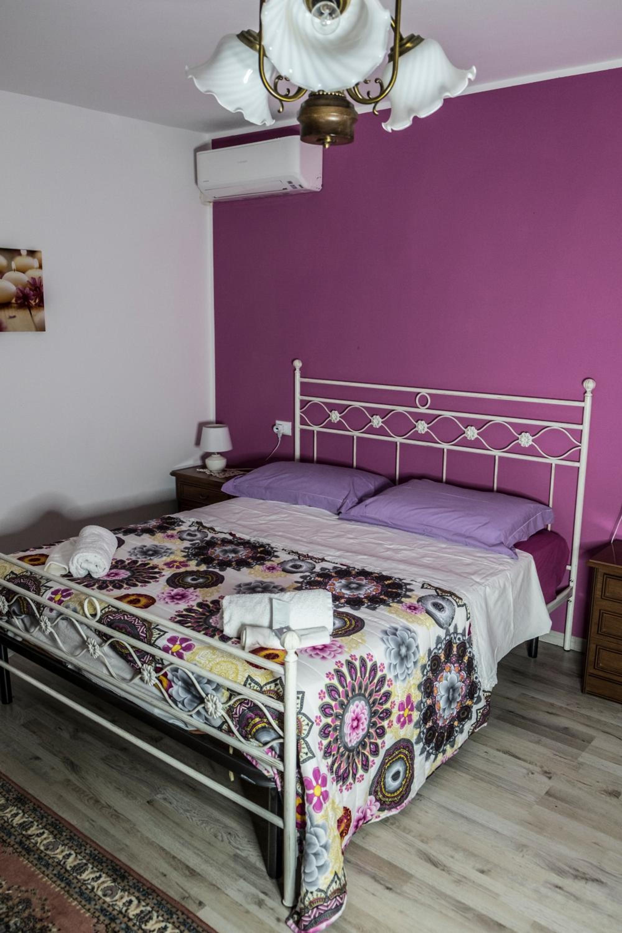 Double Room - Photo 1
