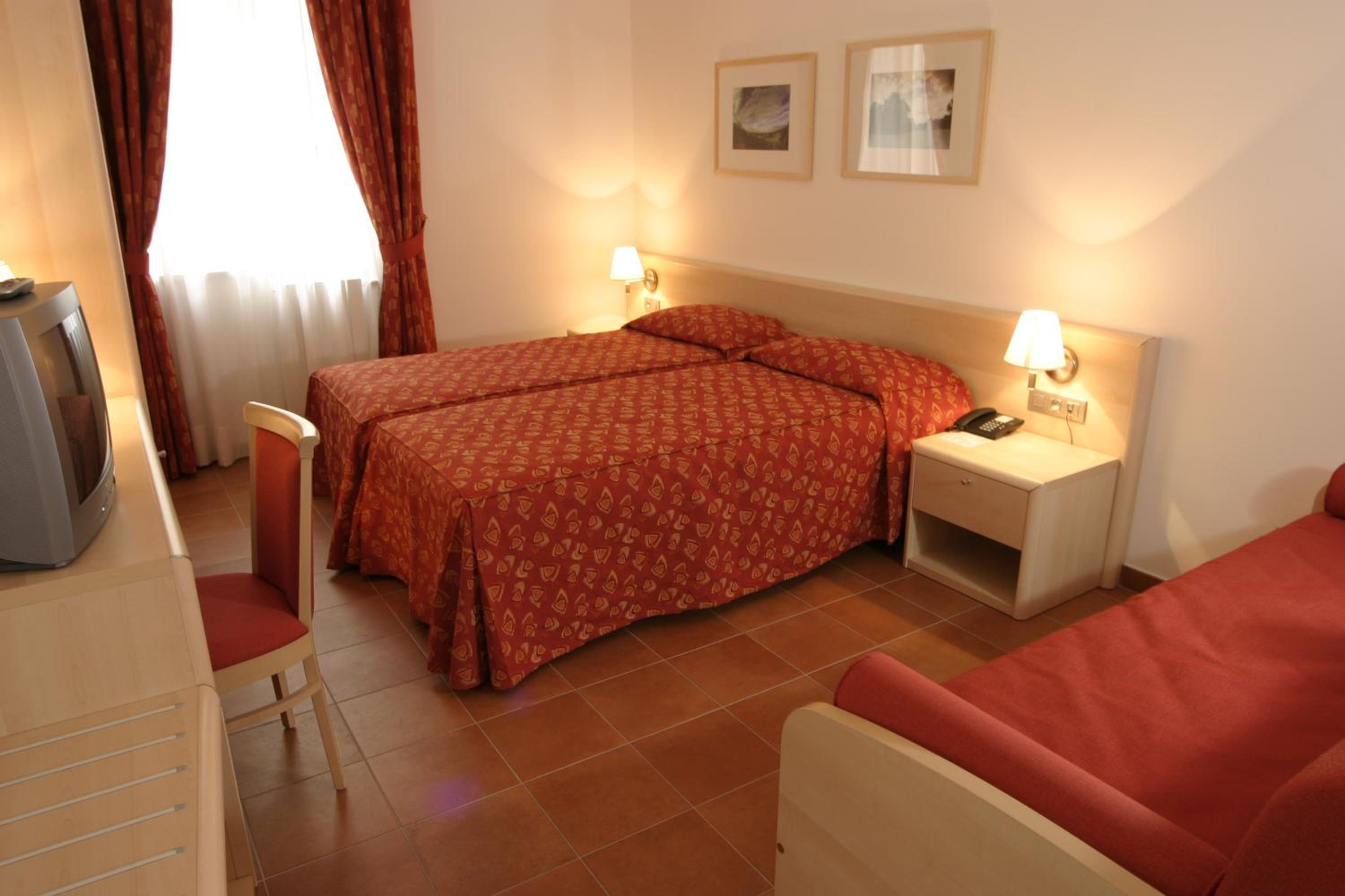 Standard Double Or Twin Room With Free Parking