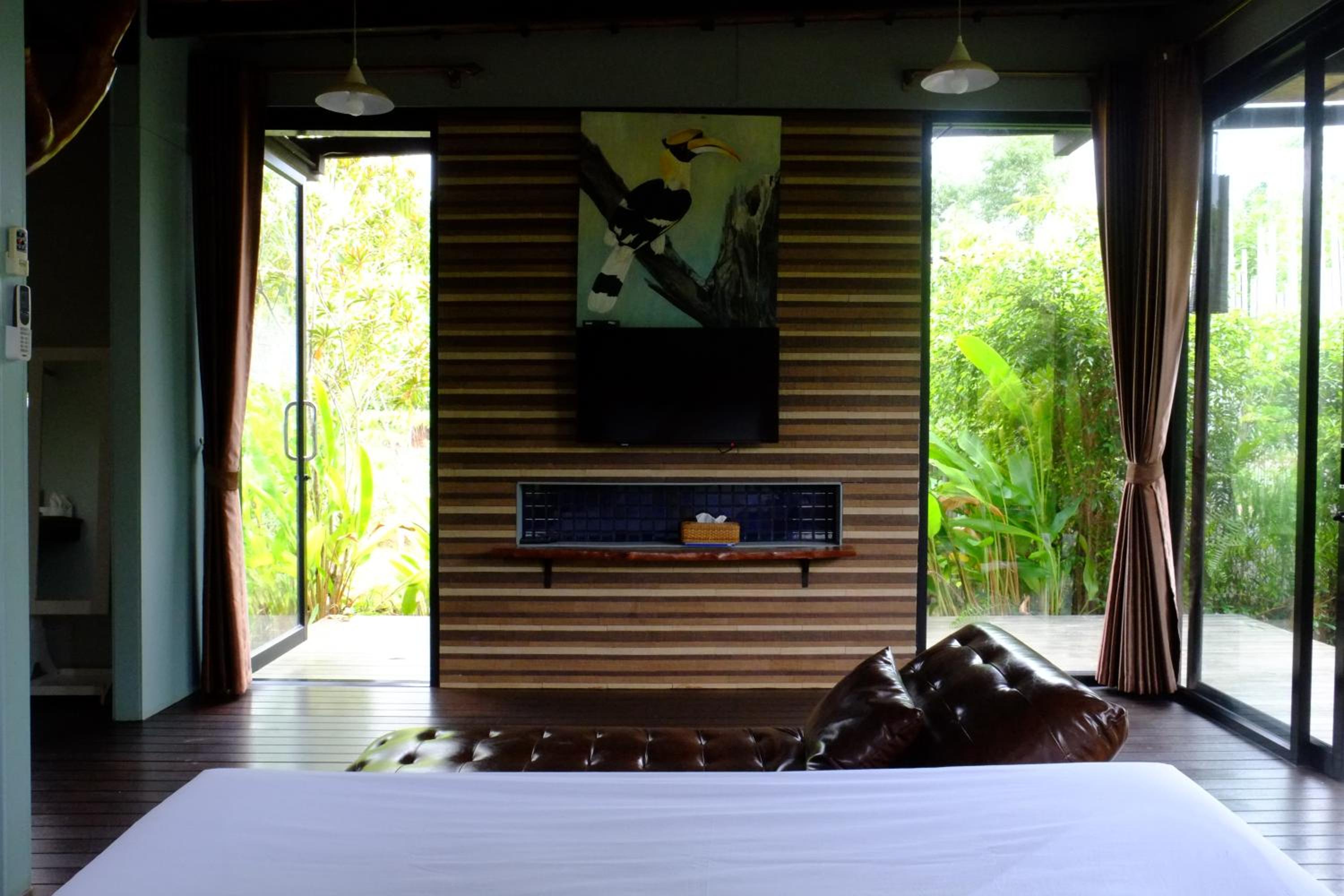 Deluxe with Jacuzzi