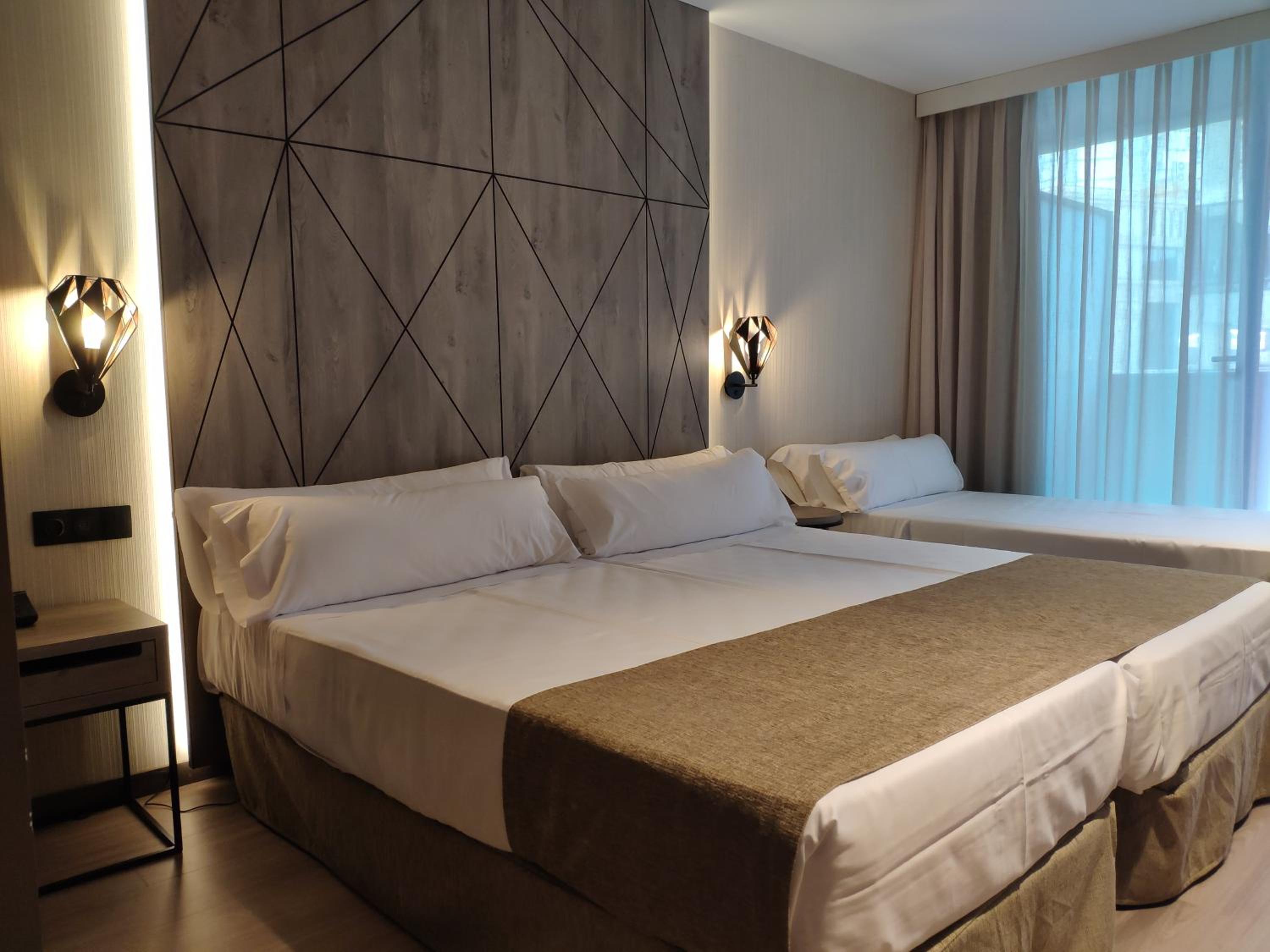 Comfort Triple Room - Photo 2