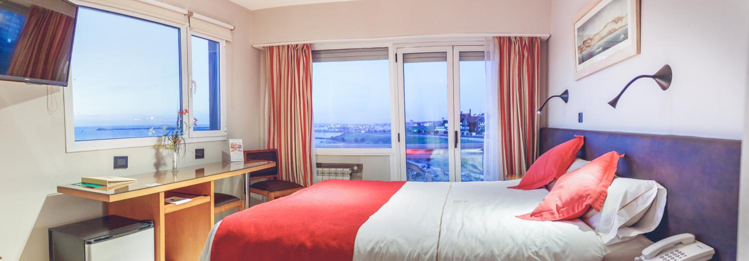 Deluxe Double or Twin Room with Sea View