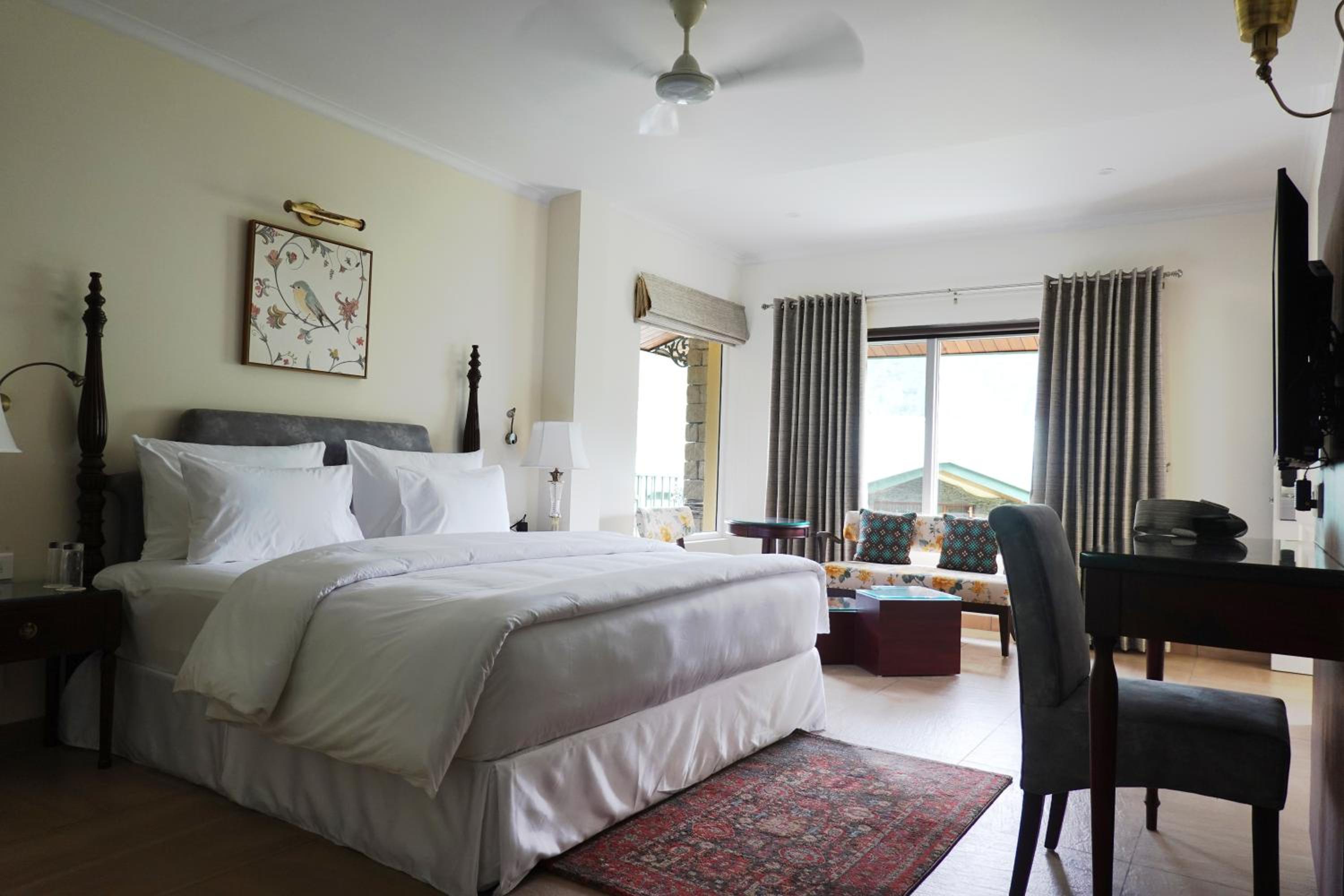 Deluxe Room - Photo 1