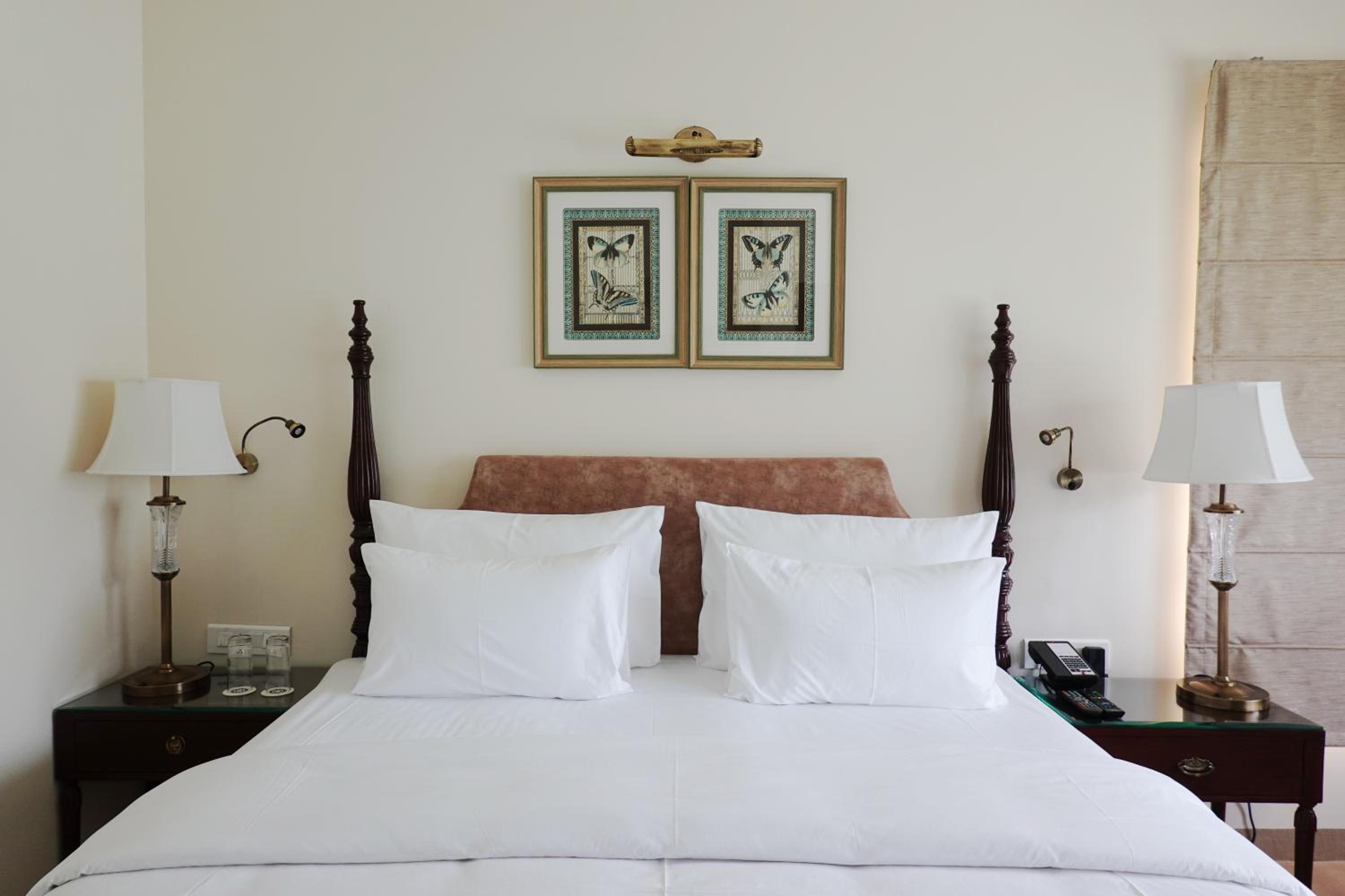 Deluxe Room - Photo 6