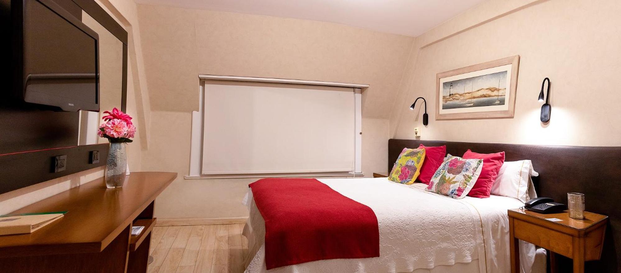 Standard Double or Twin Room with Sea View photo 2