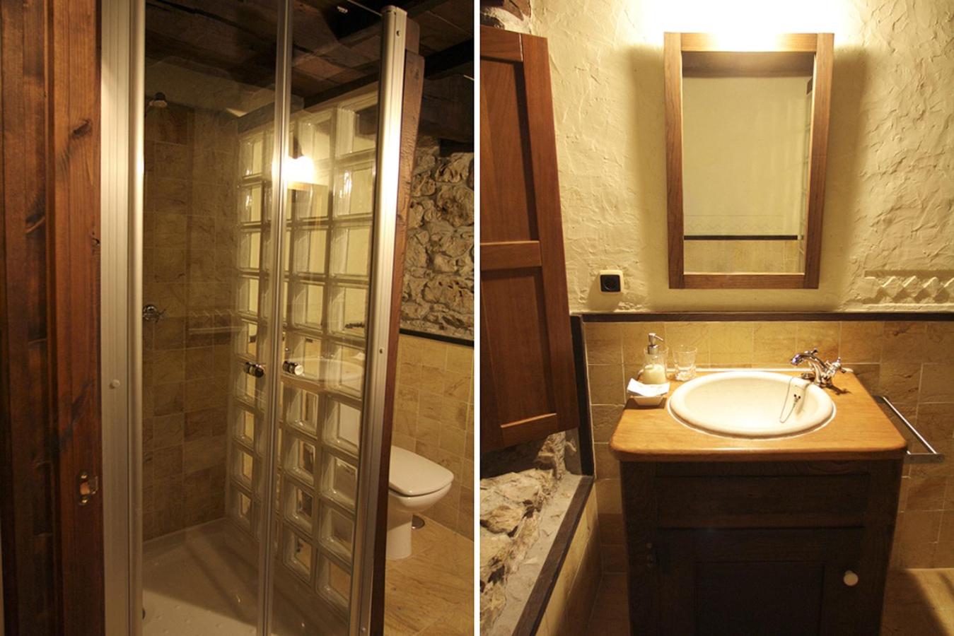 Double Room with Balcony - Photo 5