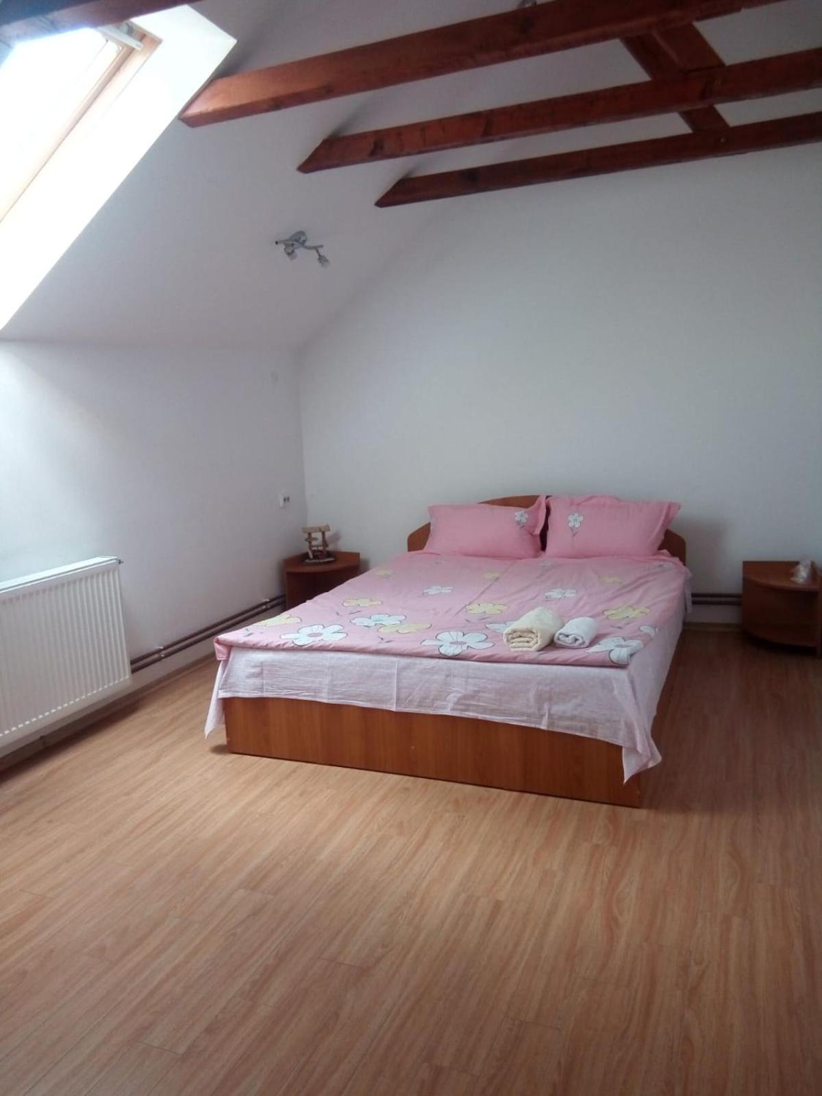 Studio with Balcony - Photo 1