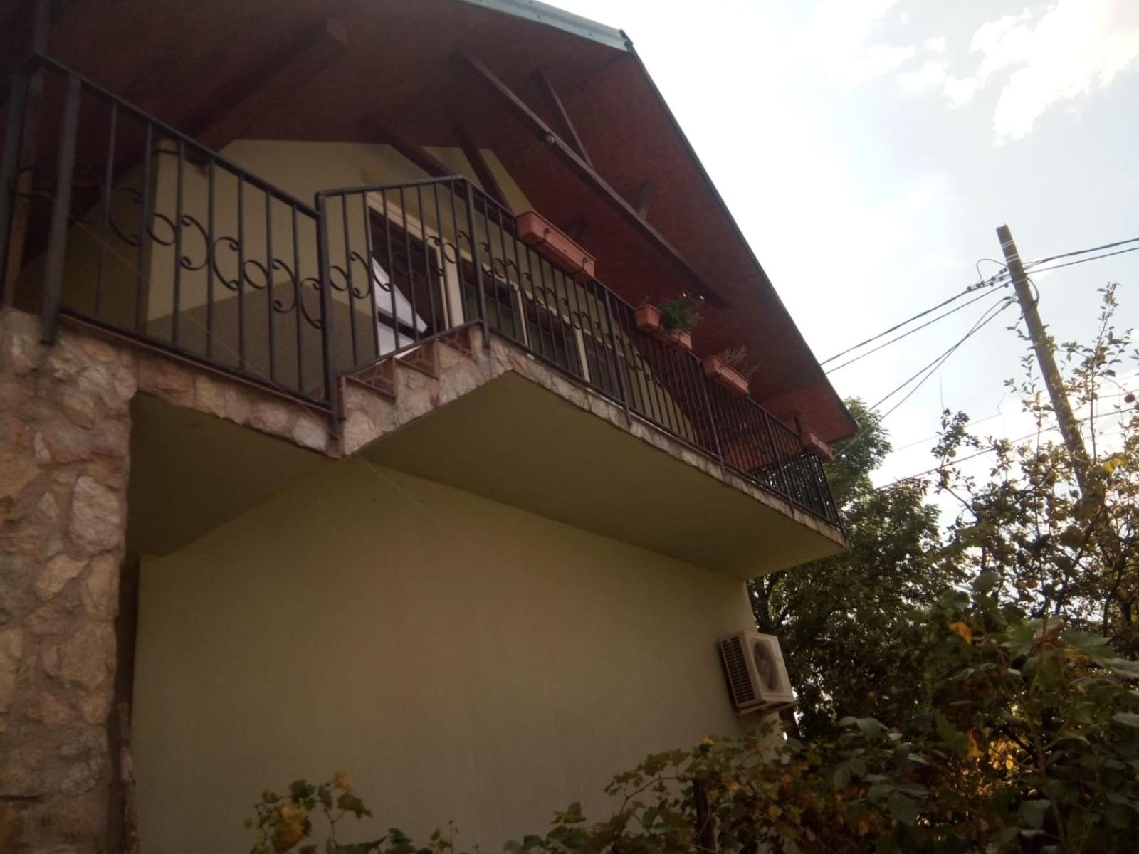 Studio with Balcony - Photo 7