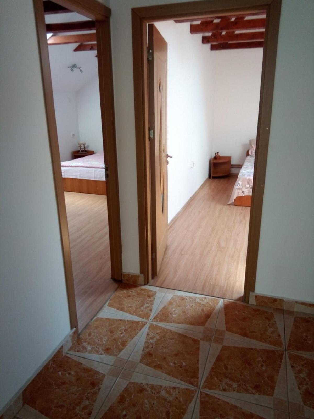 Studio with Balcony - Photo 10