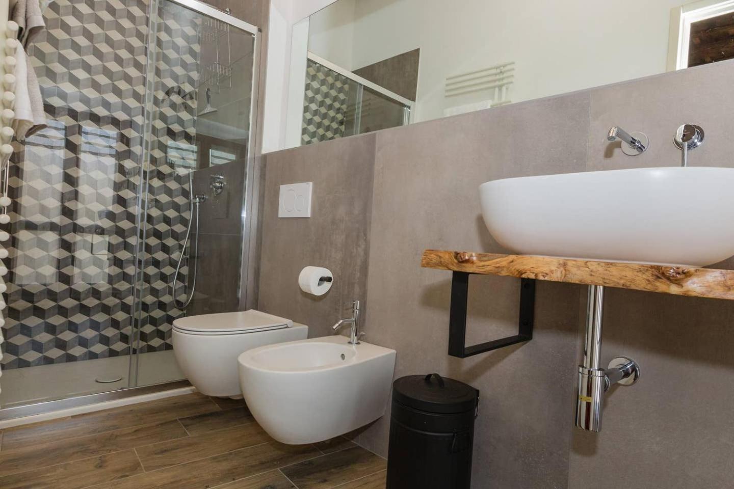 One-Bedroom Apartment - Photo 40