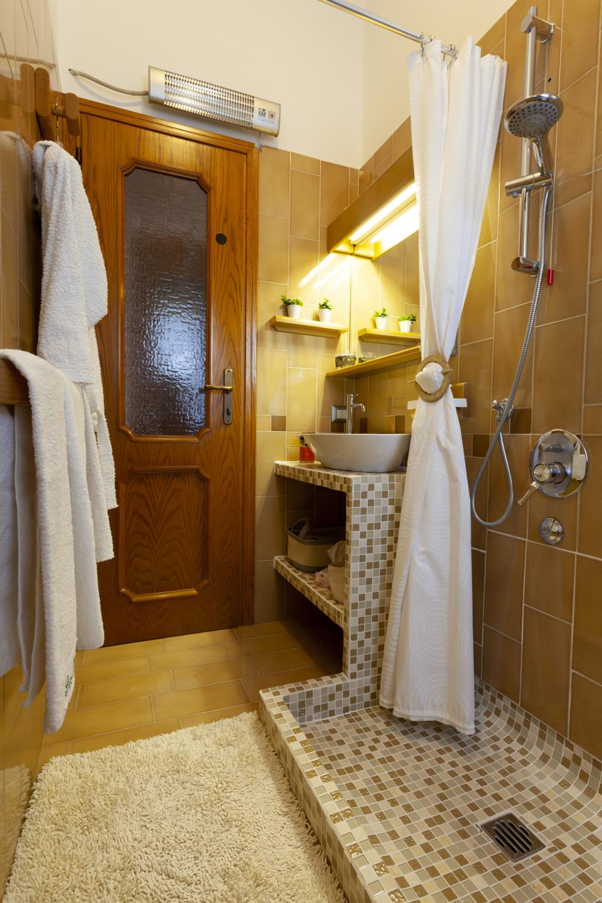 Apartment - Photo 8