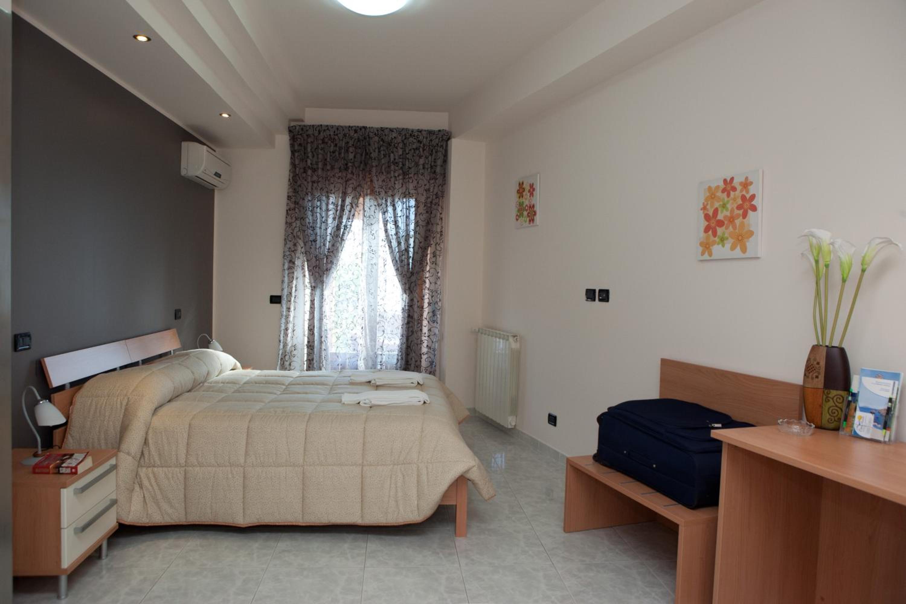 Double or Twin Room with Extra Bed photo 1