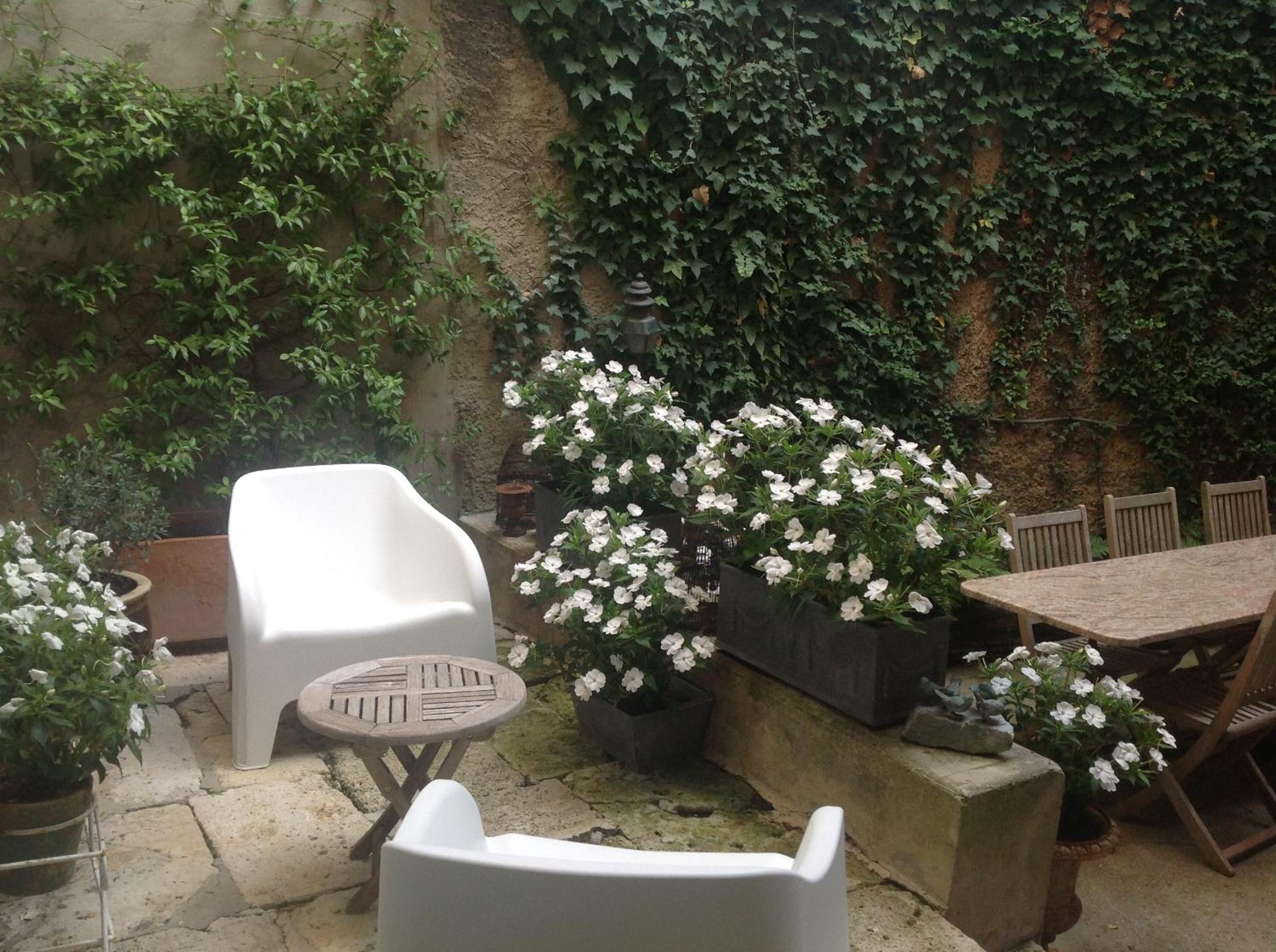 Double Room - Photo 2