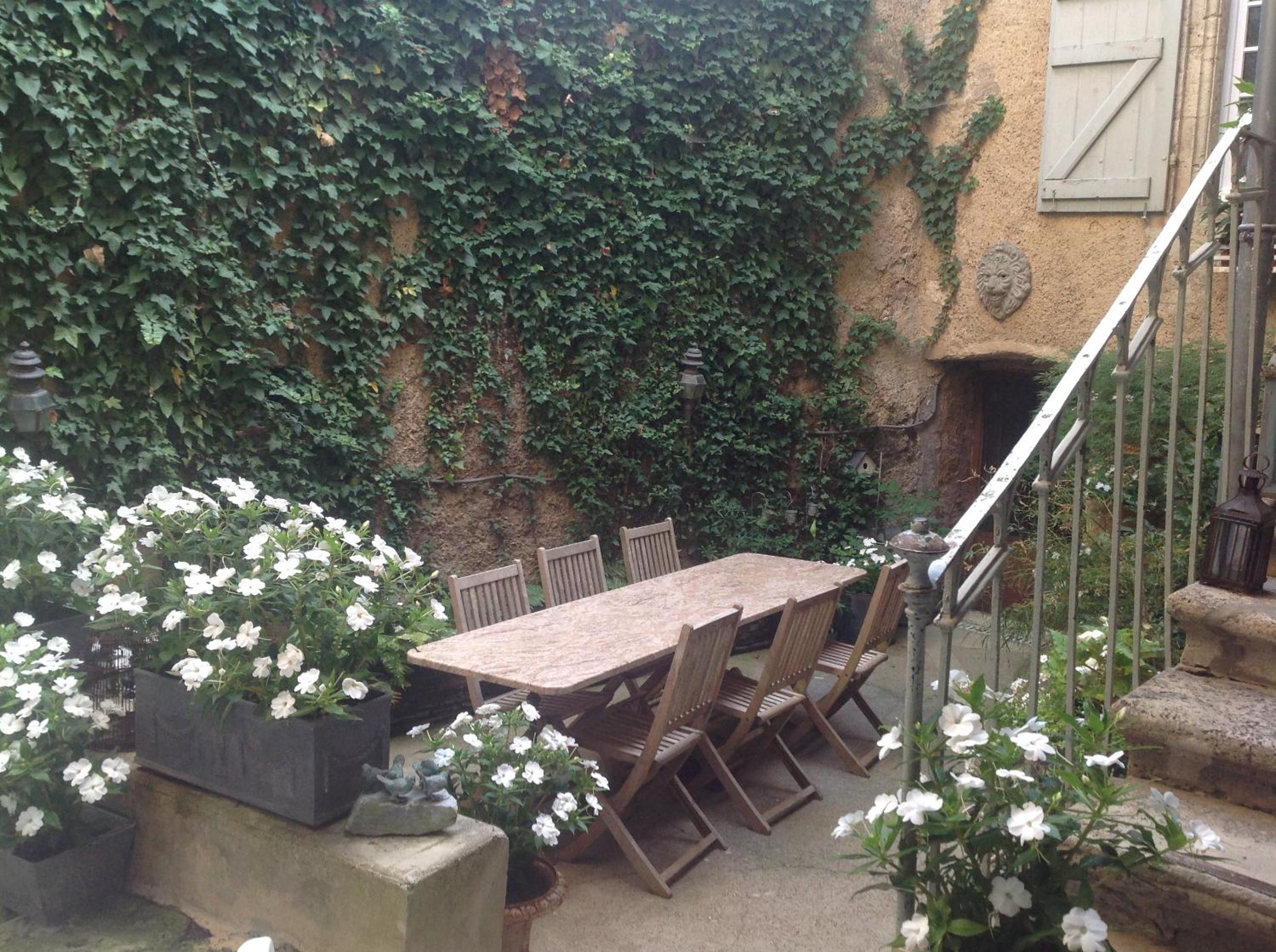 Twin Room - Photo 2