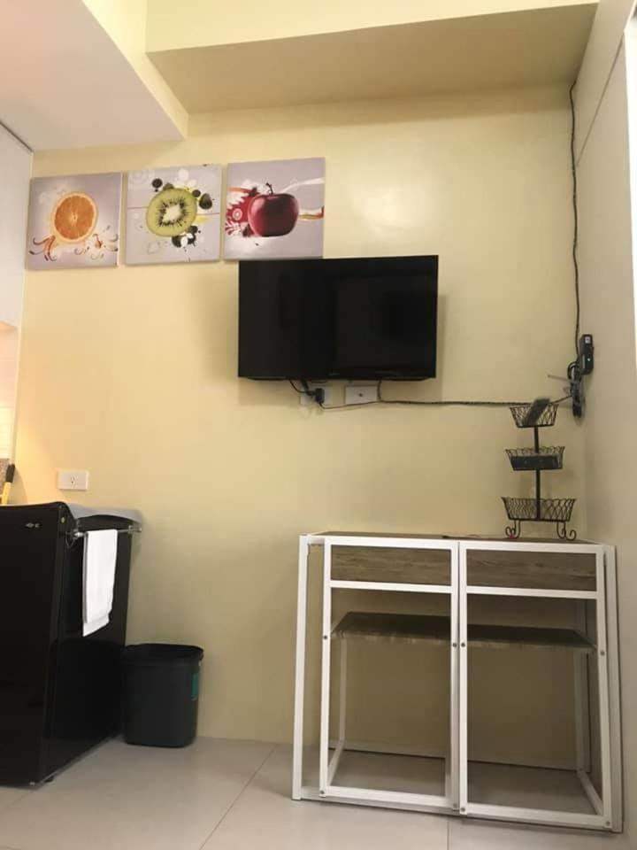 Apartment with Balcony photo 3