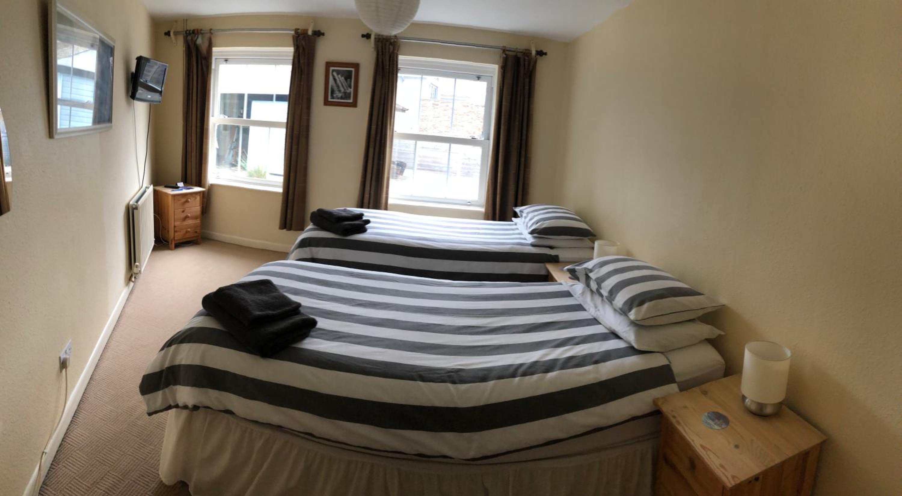 Standard Twin Room photo 1