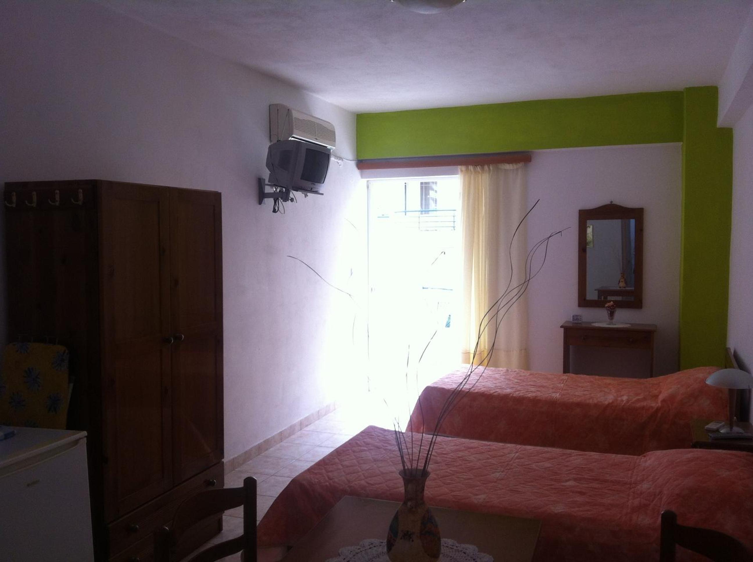 Studio with Balcony - Photo 19
