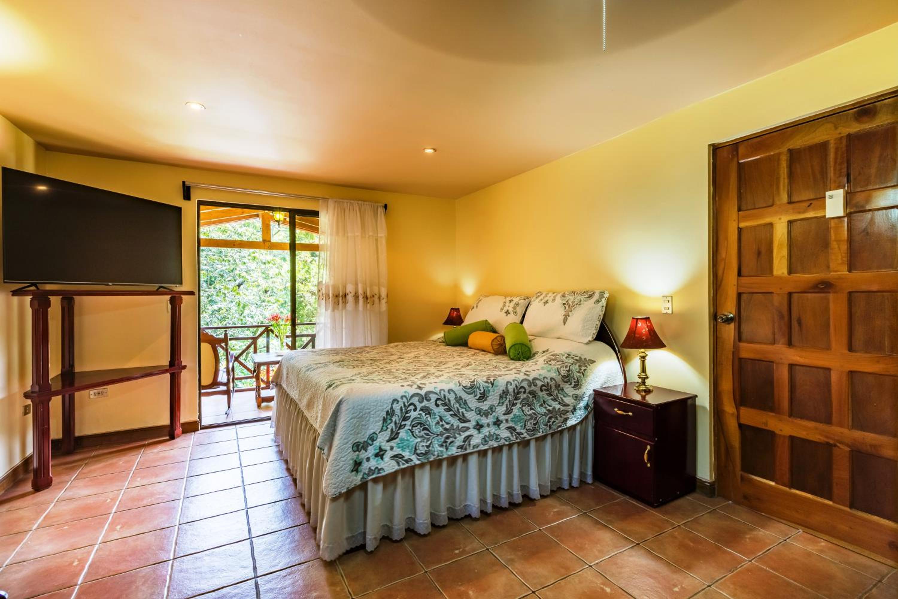 El Rio Apartment - Photo 1