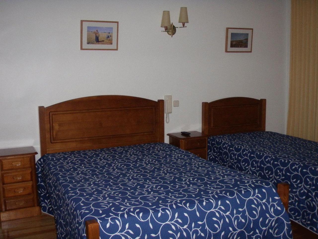 Double Room with Extra Bed - Photo 10