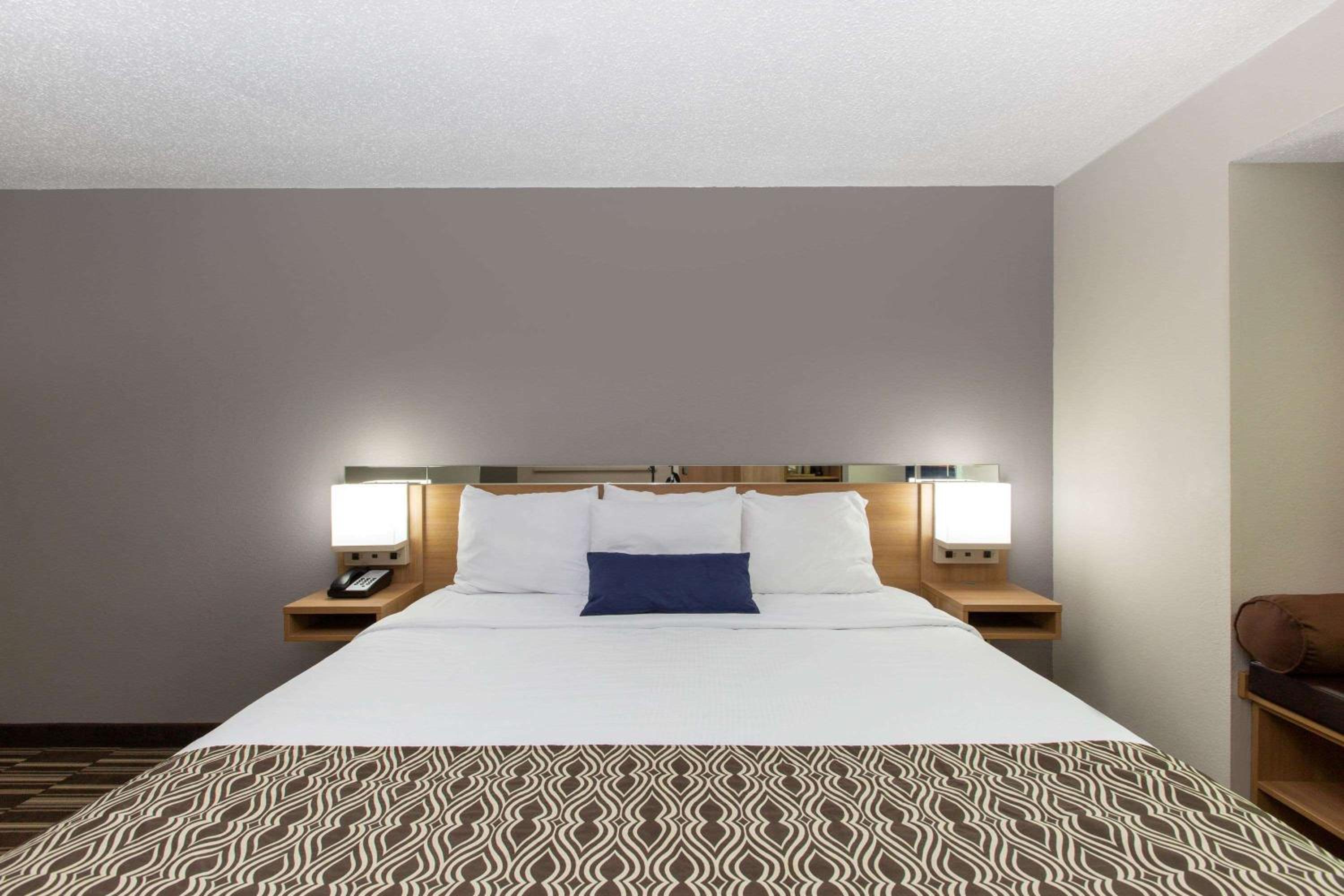 King Room - Mobility Access/Non-Smoking - Photo 2