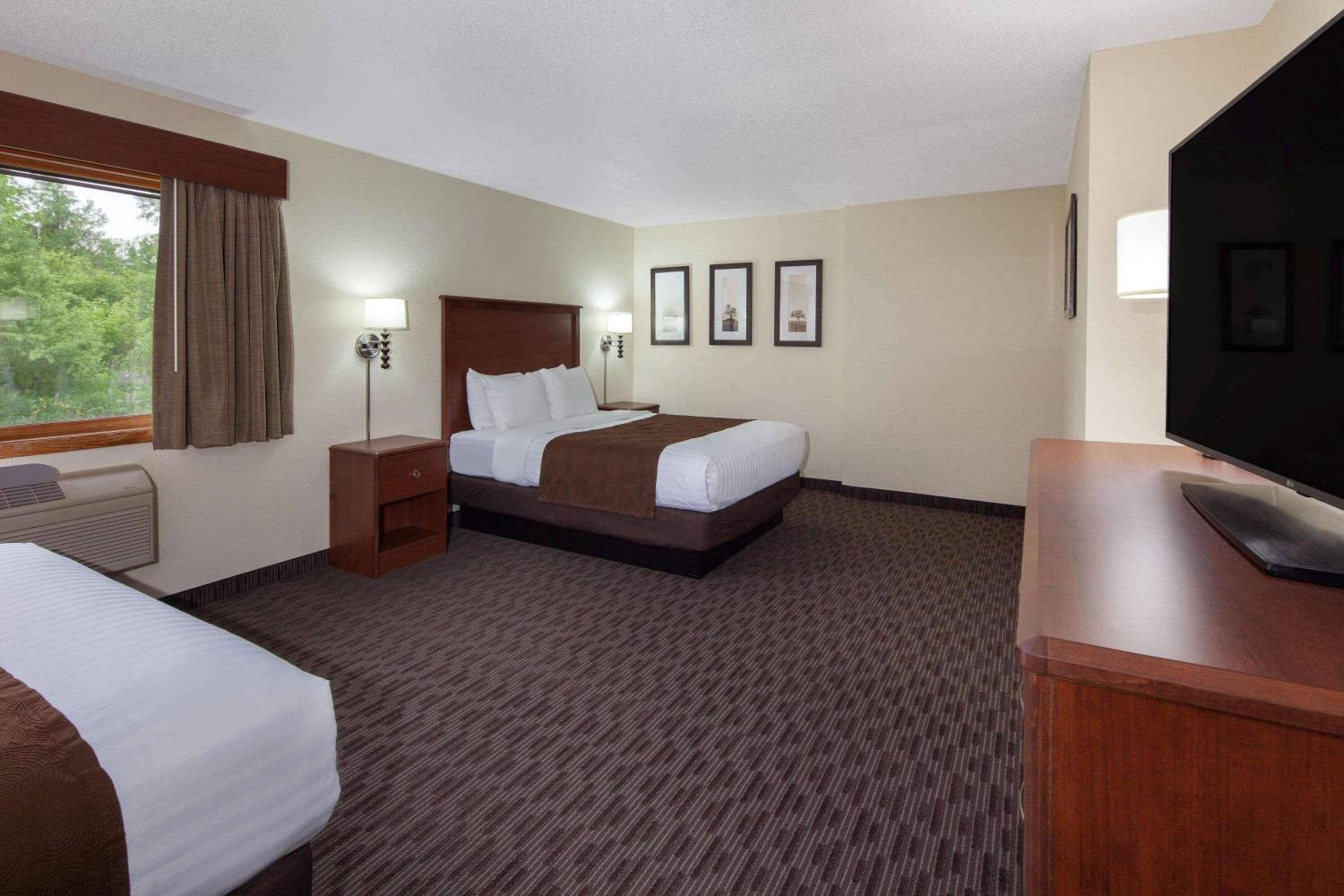 Suite with Two Queen Beds - Non-Smoking photo 1