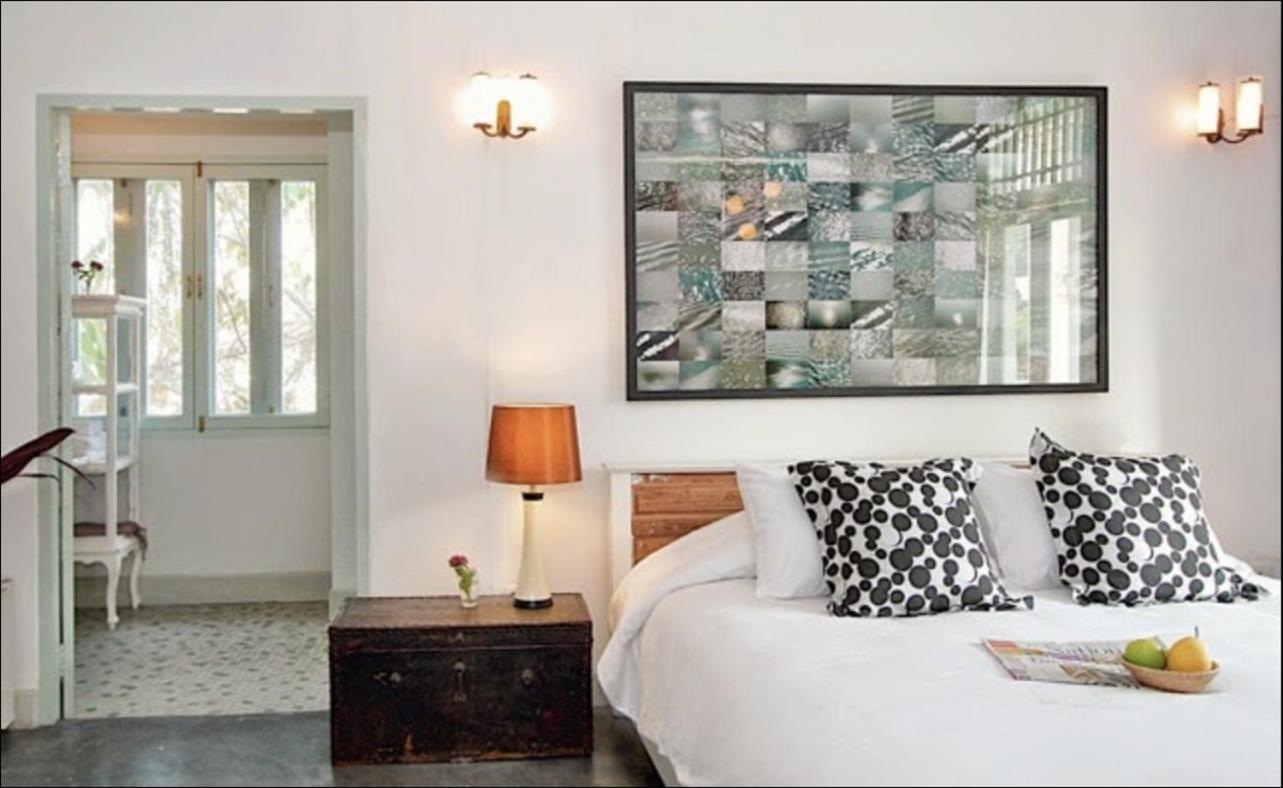 Deluxe Double Room with Balcony - Photo 32