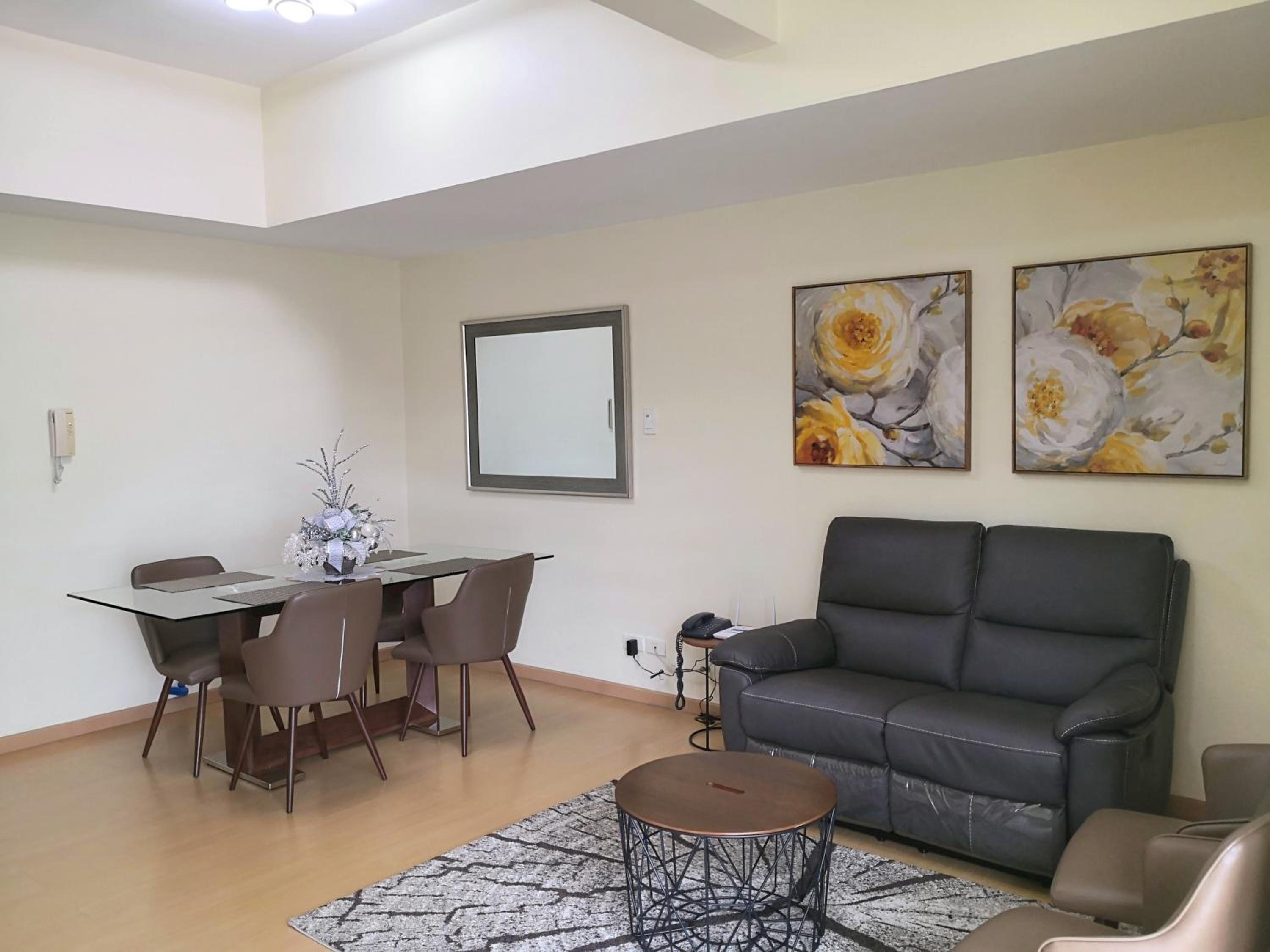 Apartment - Split Level