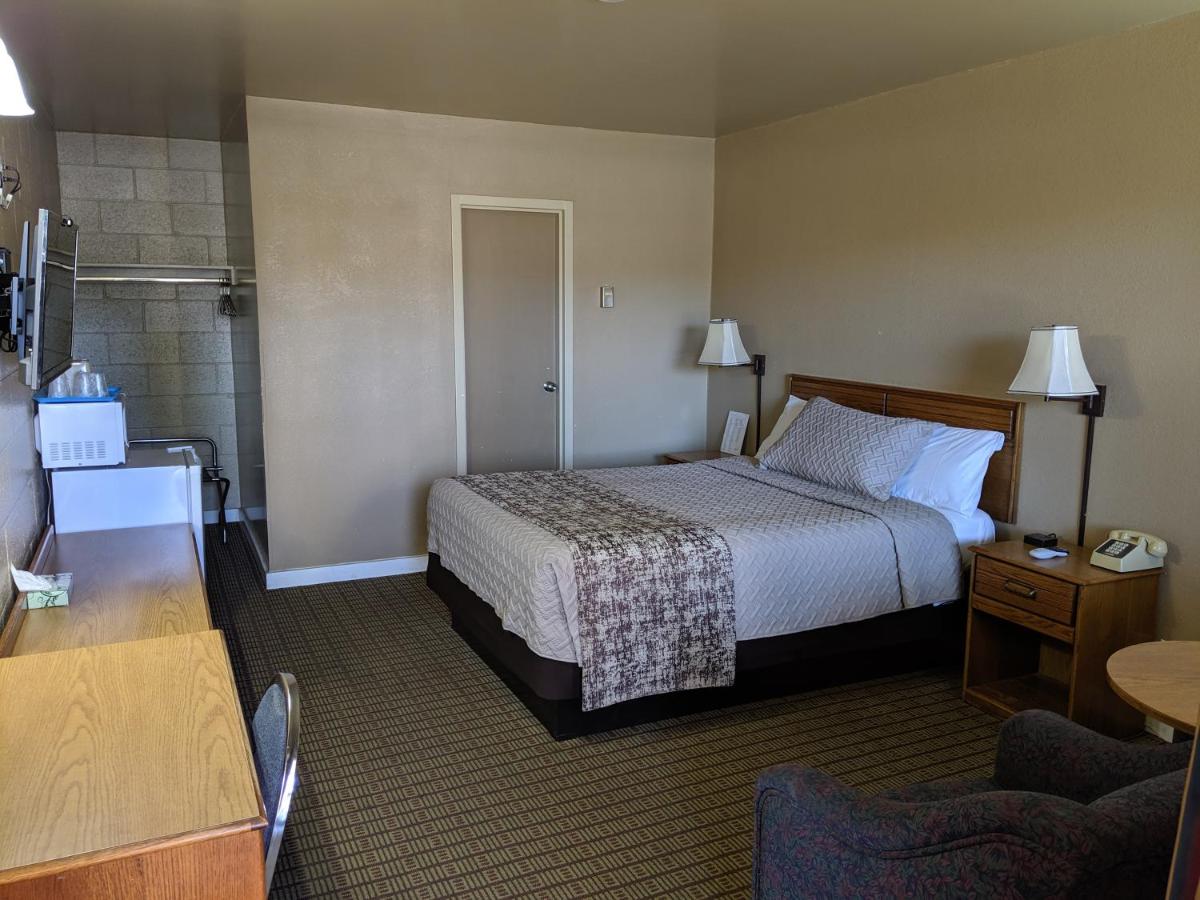 Non-Smoking Queen Room photo 2