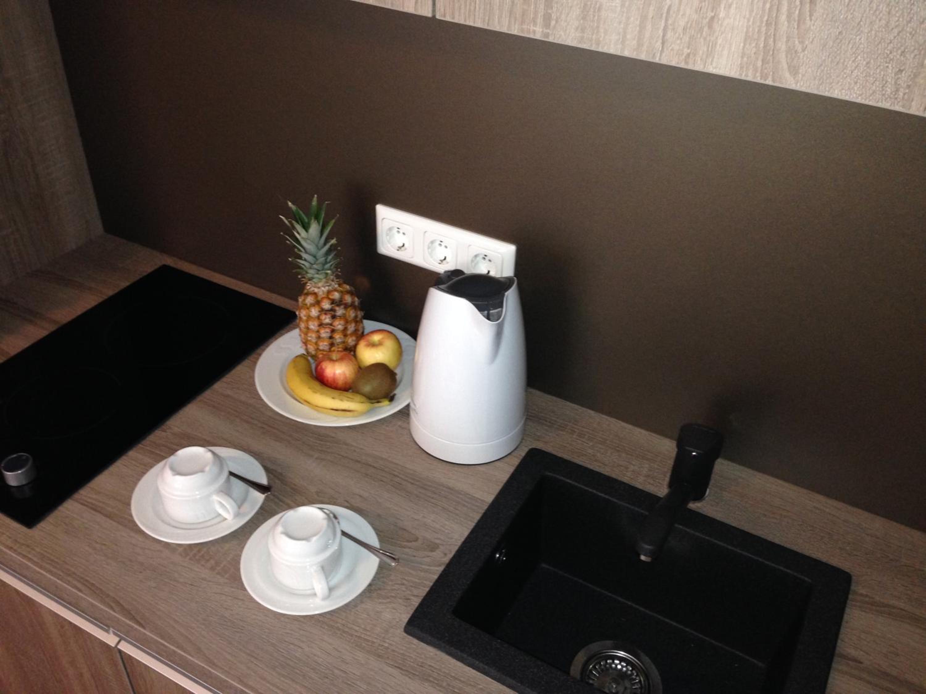 Basic Double or Twin Room - Photo 3