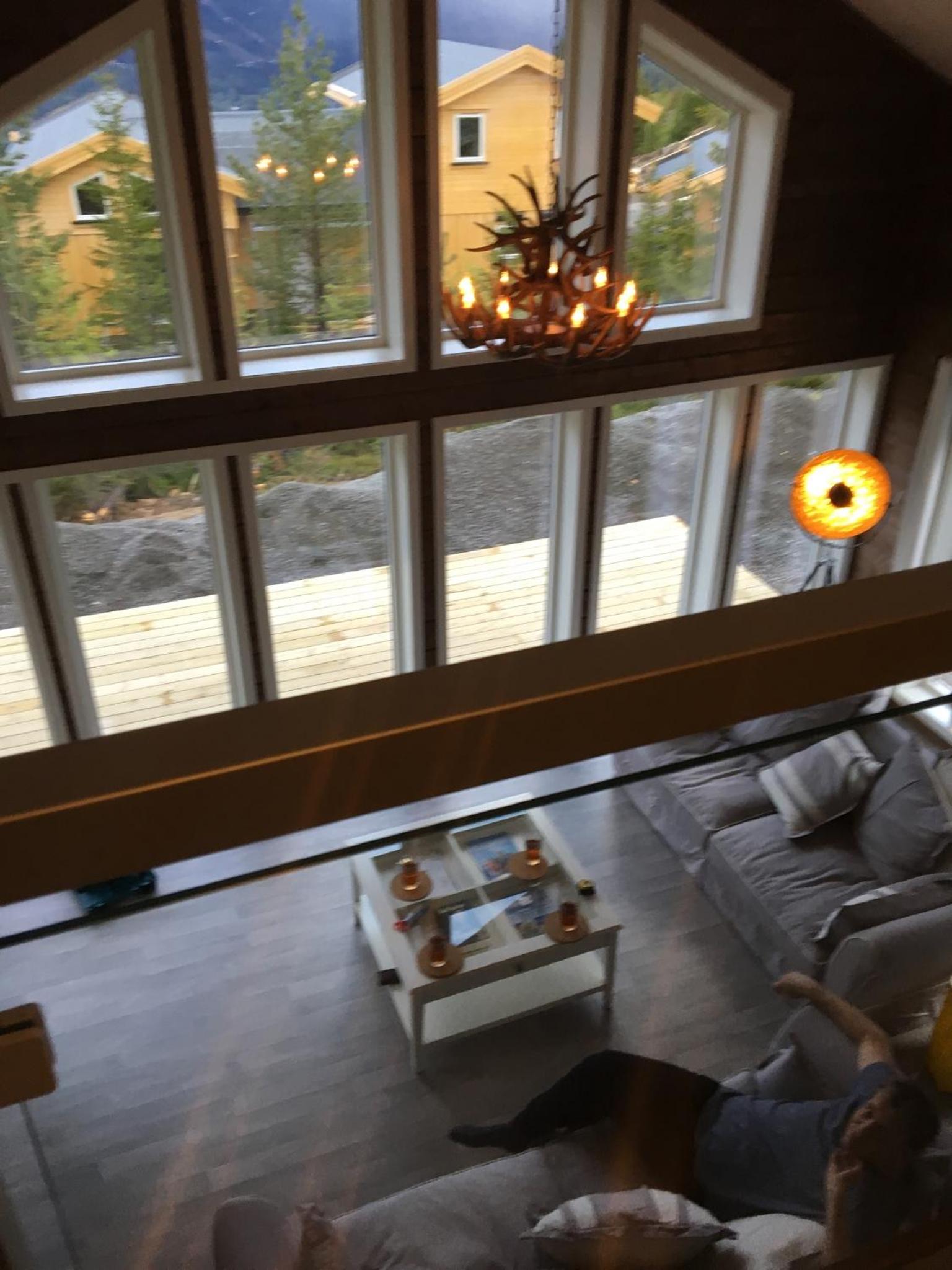 Five-Bedroom House - Photo 24