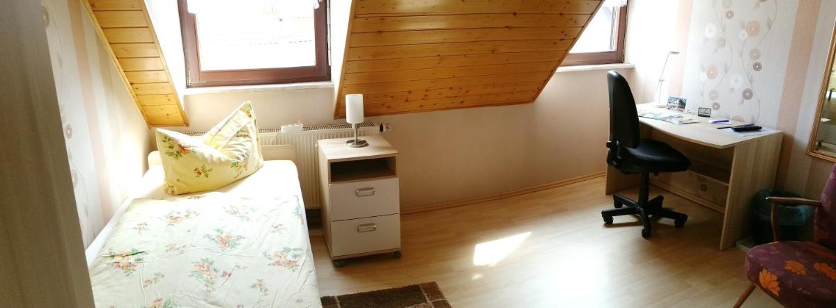 Single Room with Bathroom photo 3