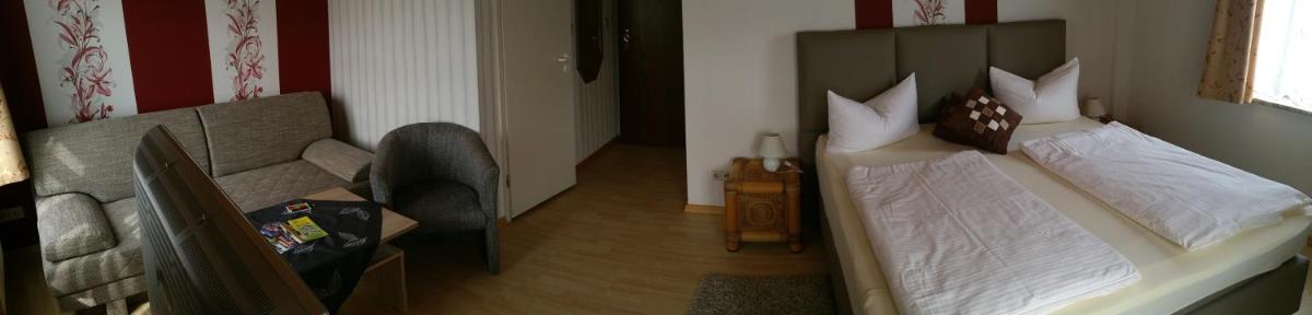 Family Room with Bathroom photo 2