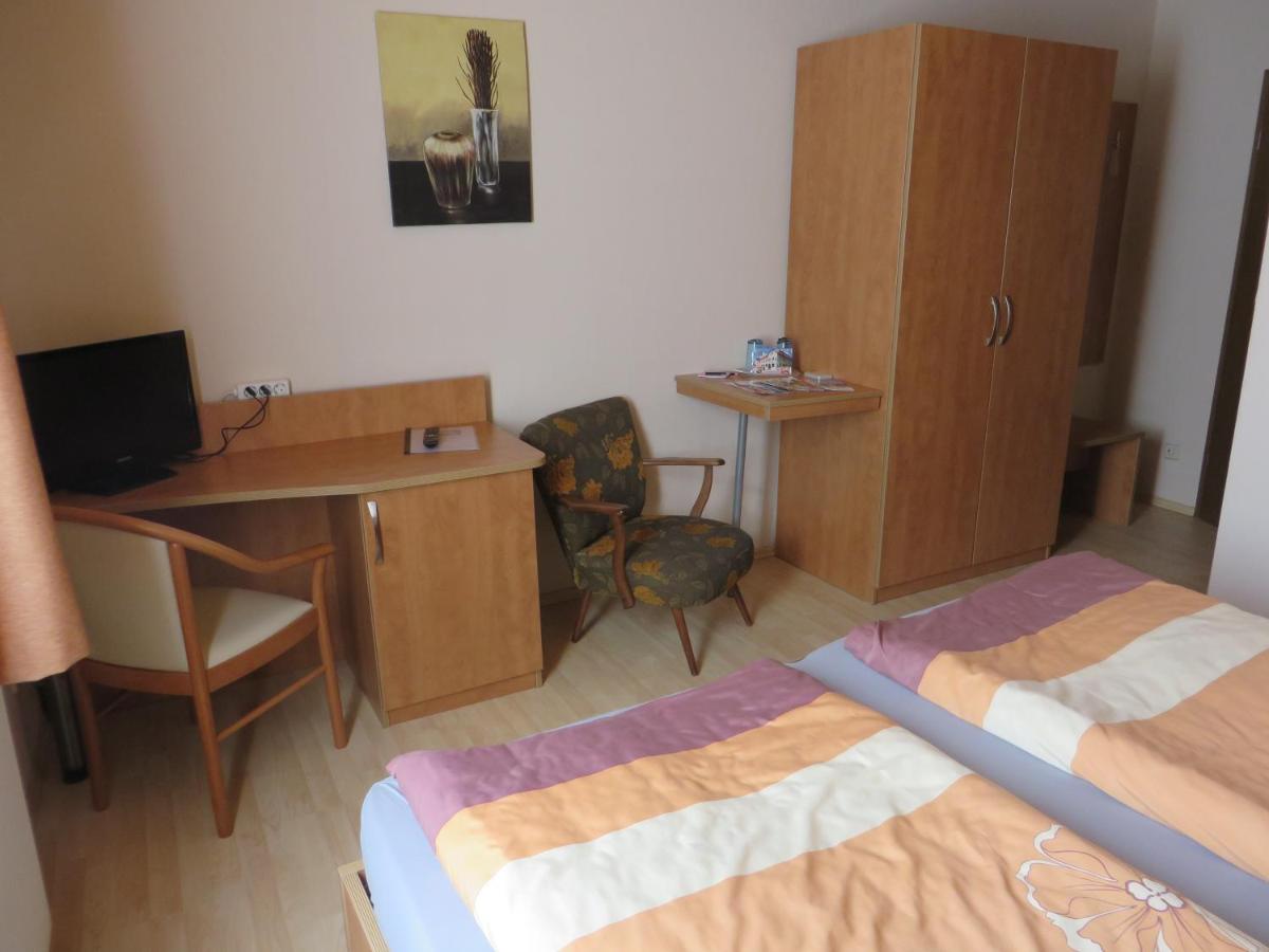 Double Room with Private Bathroom photo 1