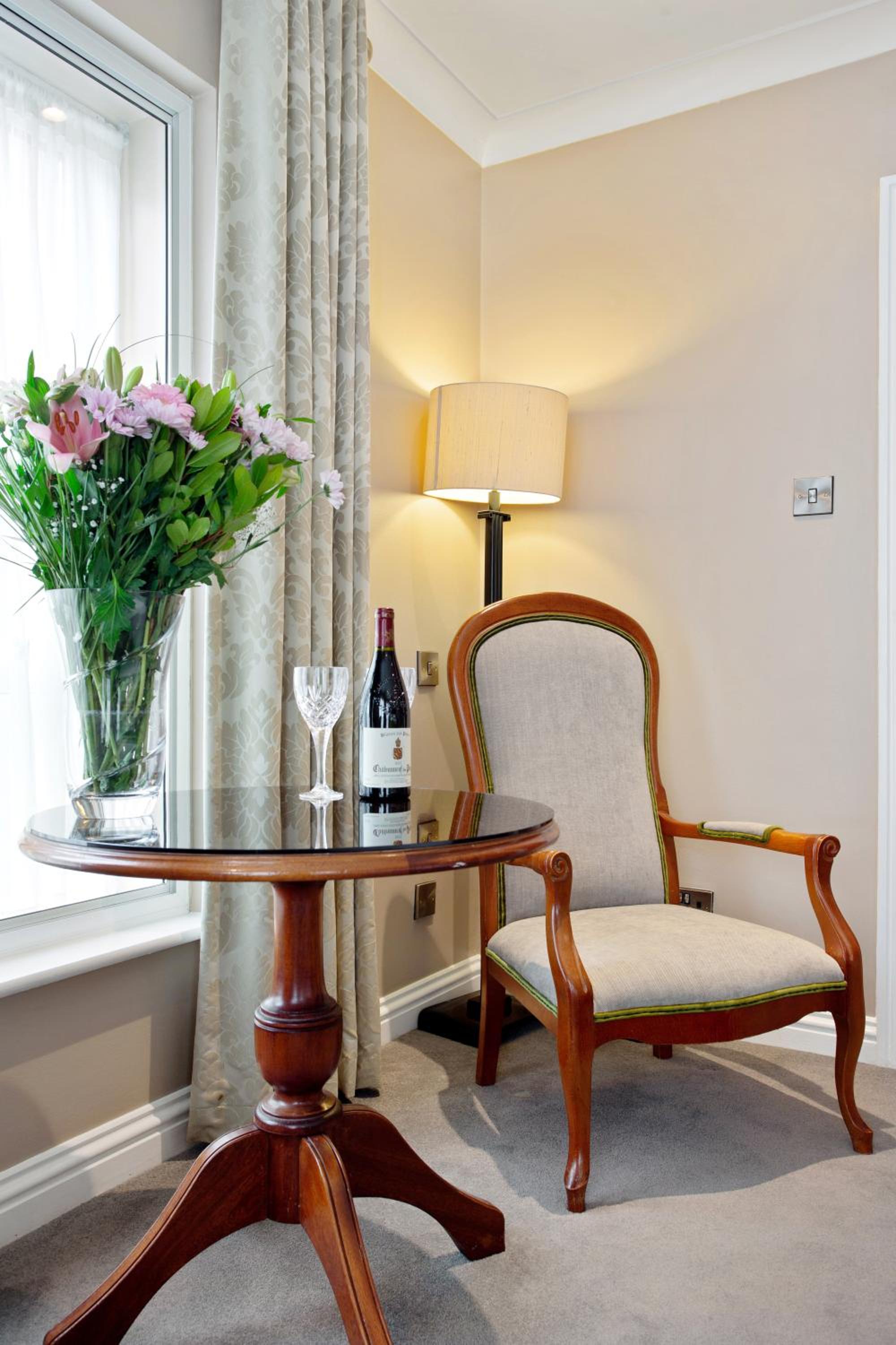 Double Room thumbnail 6