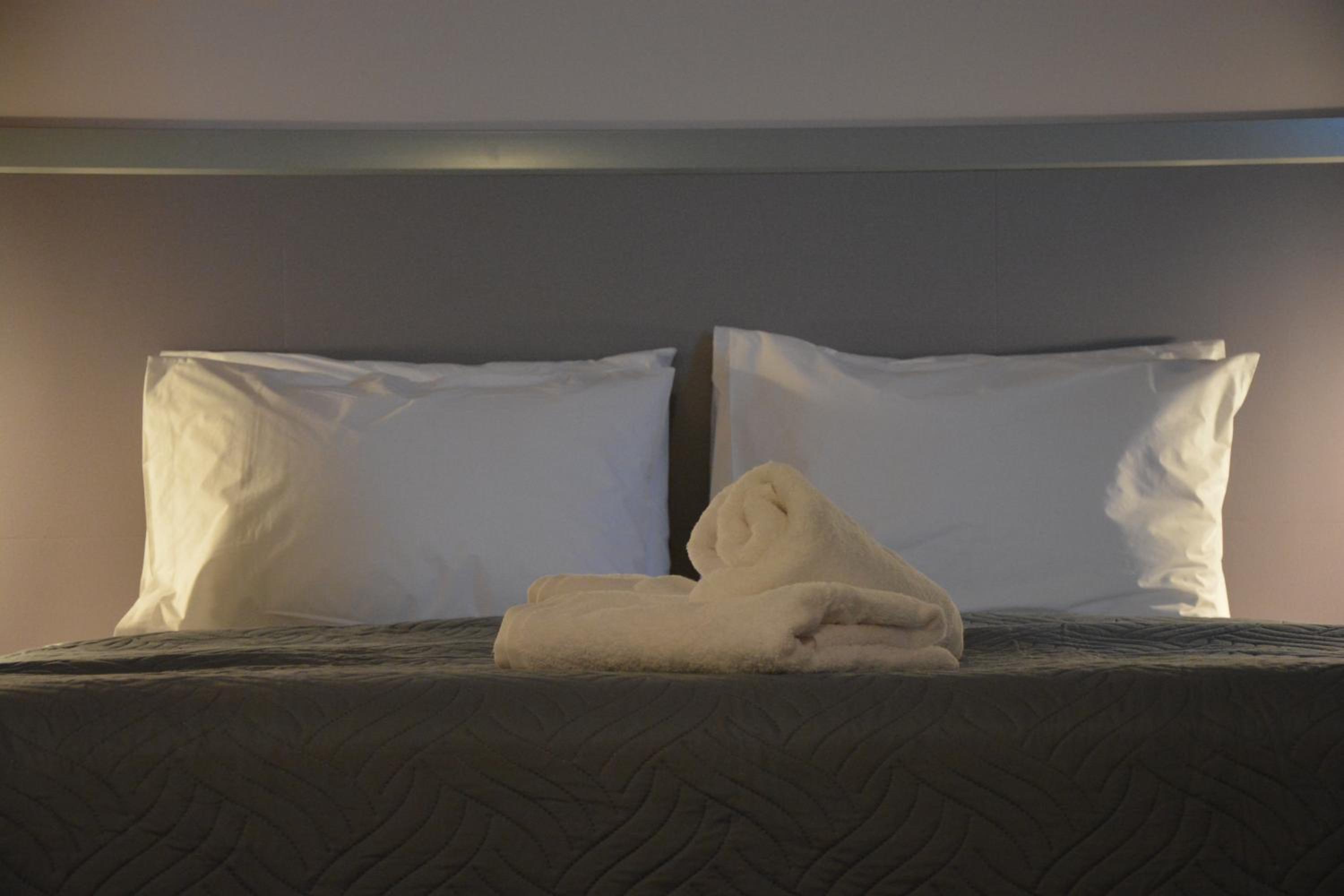 Standard Suite - Photo 8