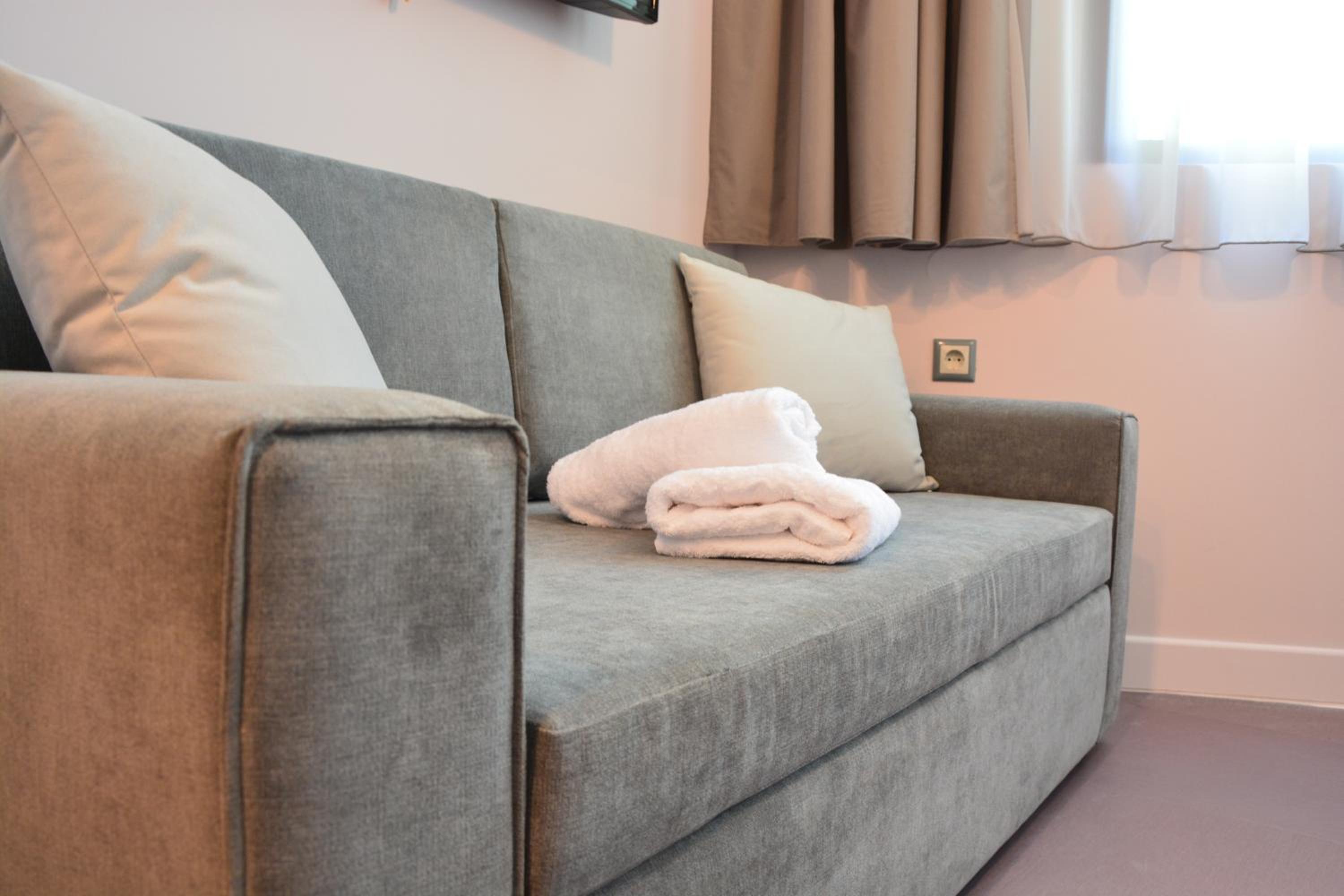 Standard Suite - Photo 12
