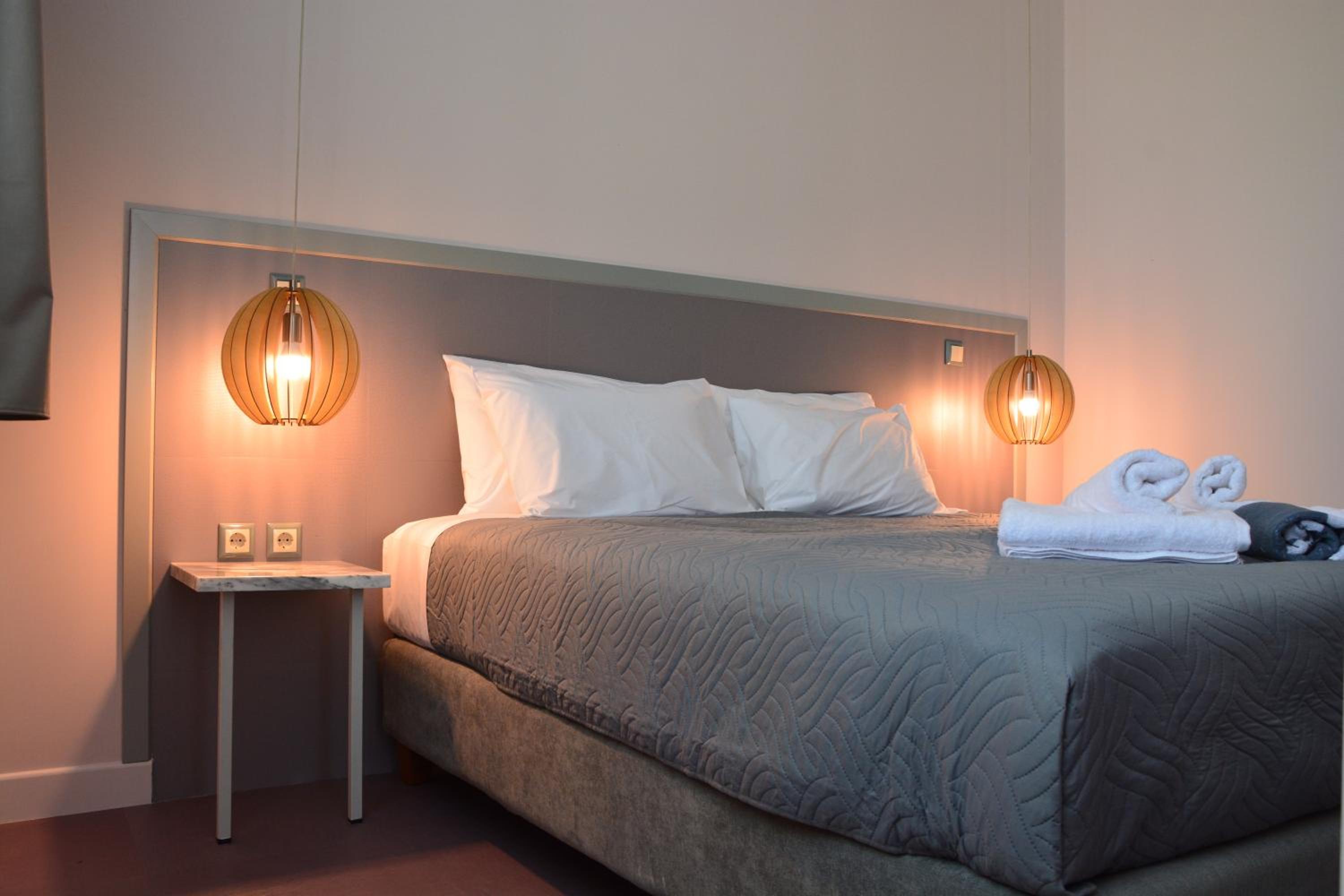 Standard Suite - Photo 15