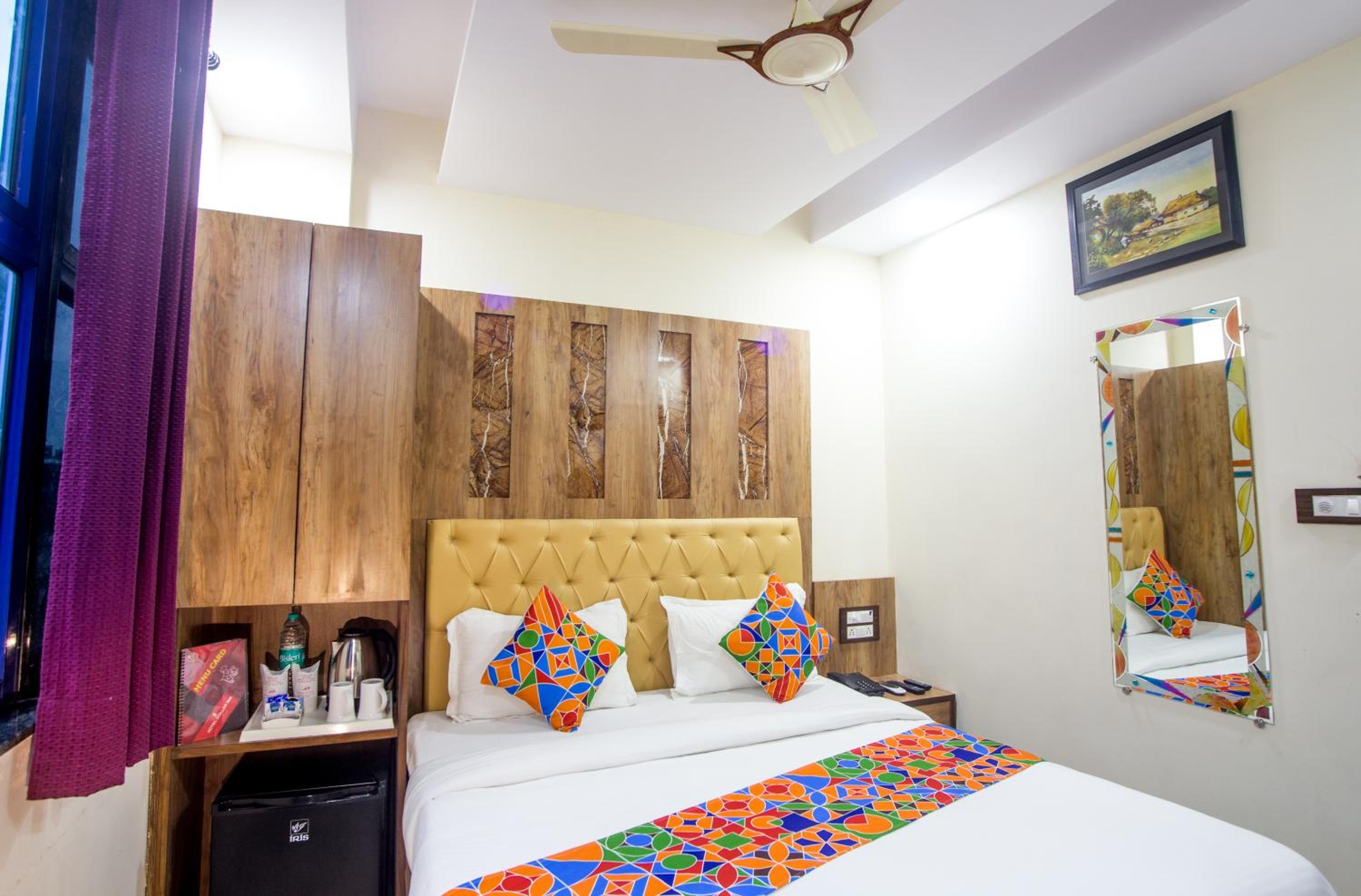 Standard Double Room - Photo 9