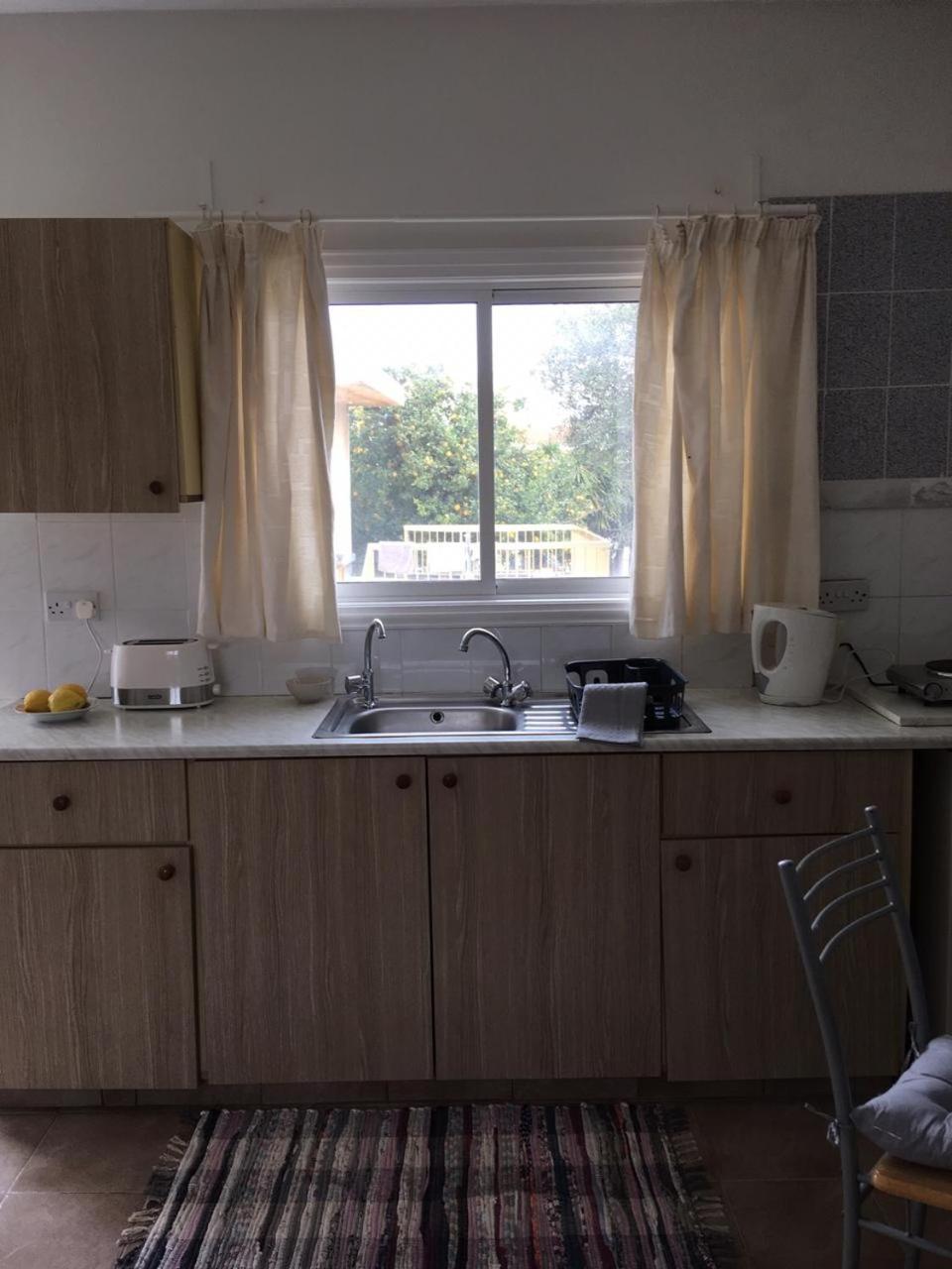 Studio Apartment - Photo 13