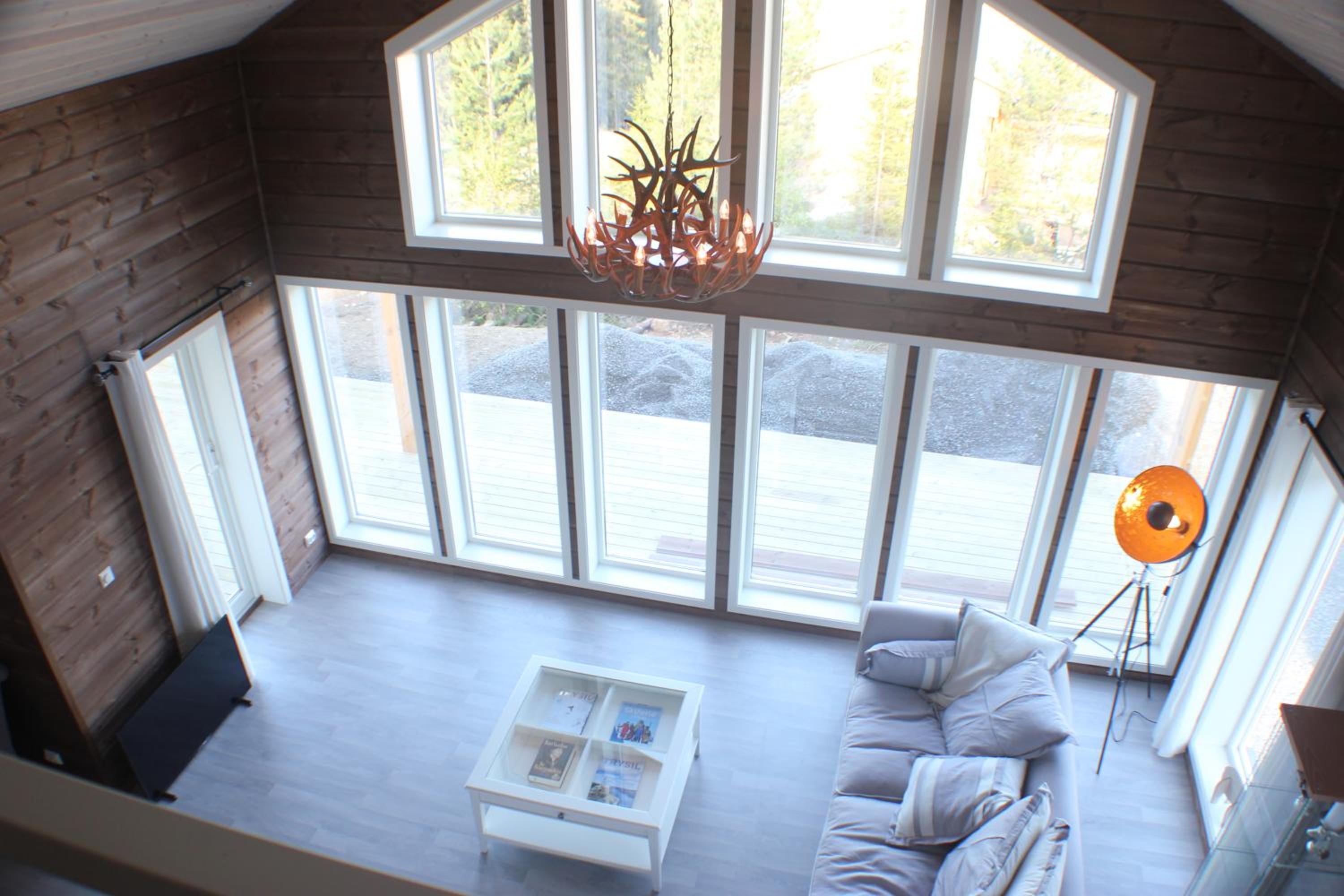 Five-Bedroom House - Photo 51